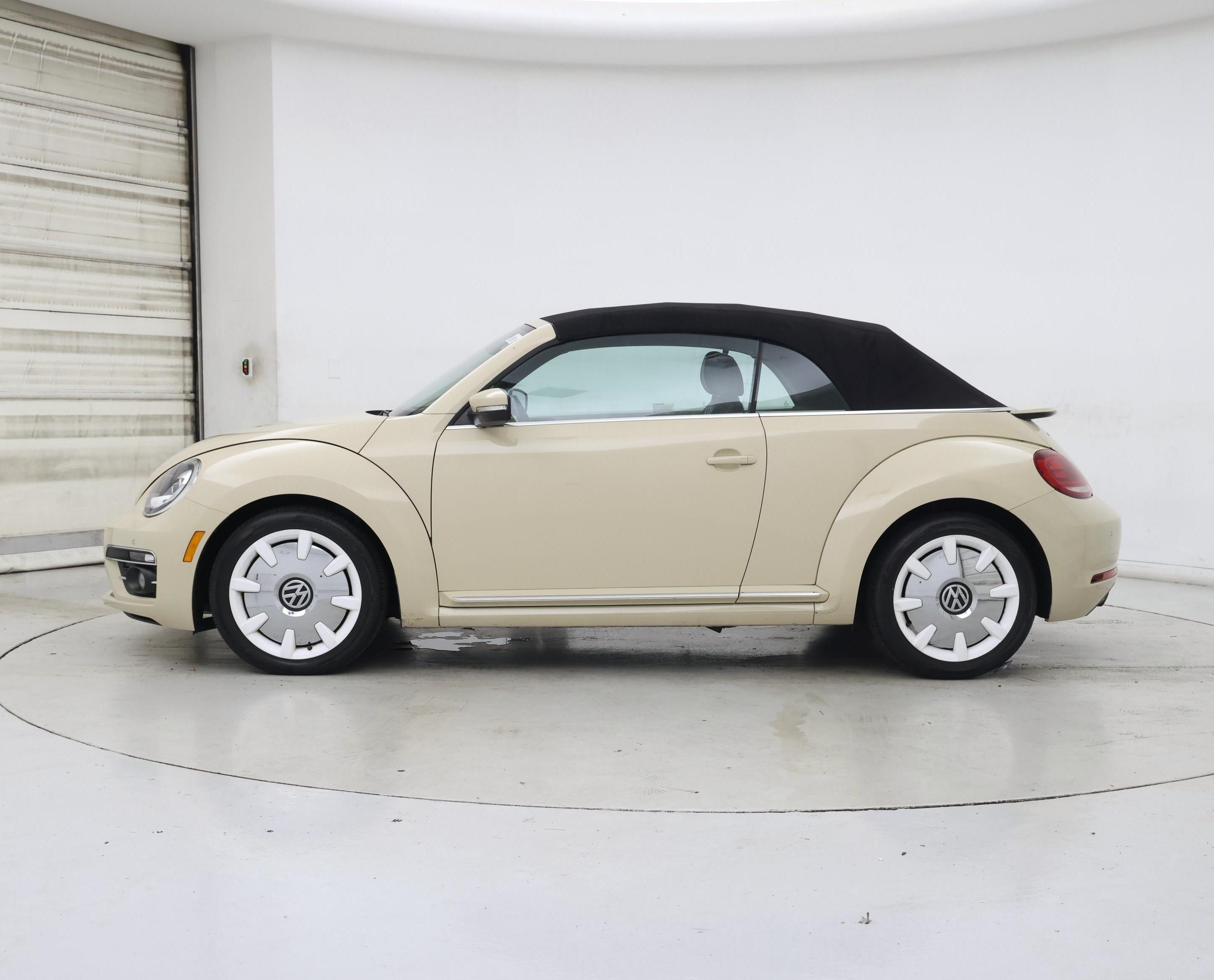 Thumbnail: 2019 Volkswagen Beetle - 3