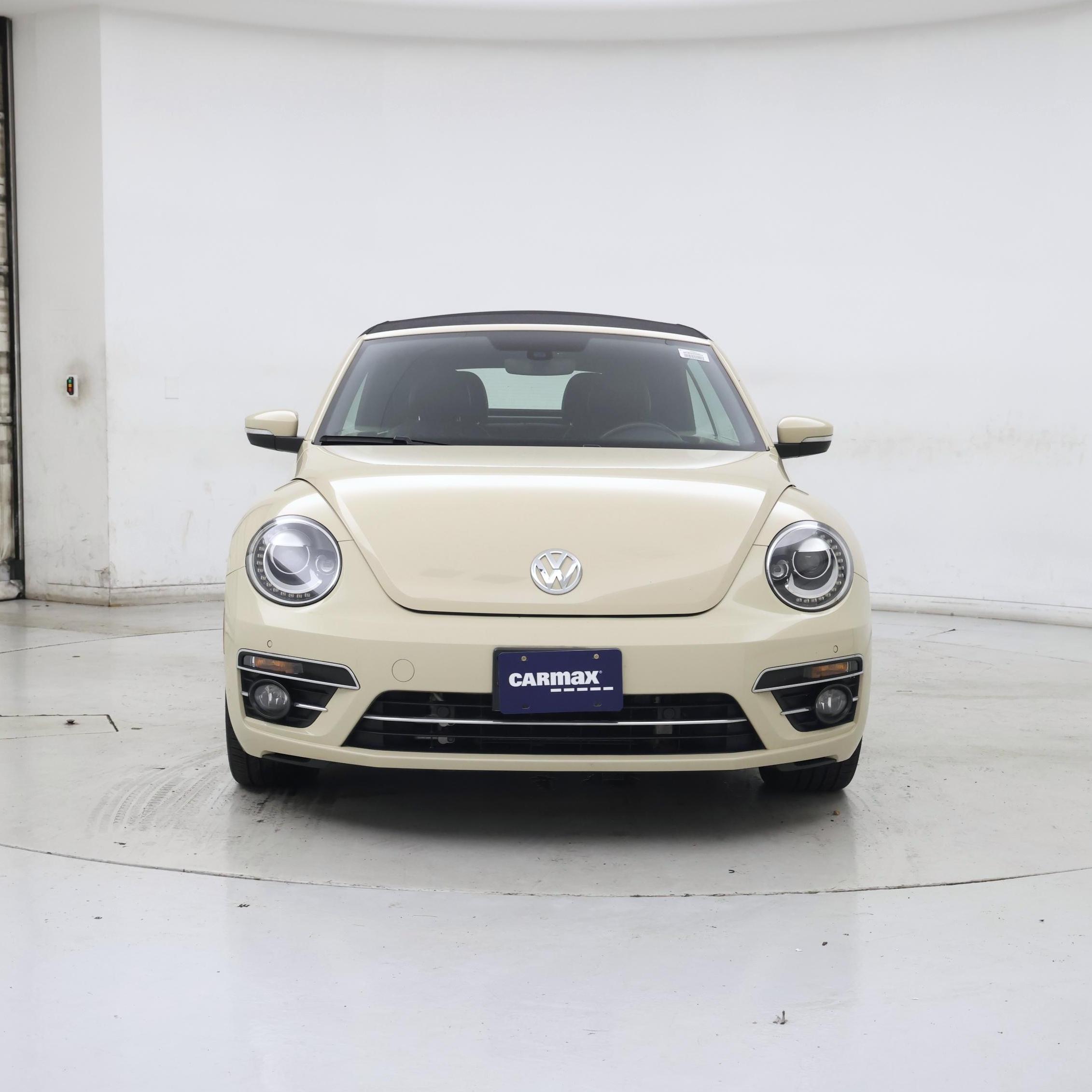 Thumbnail: 2019 Volkswagen Beetle - 5