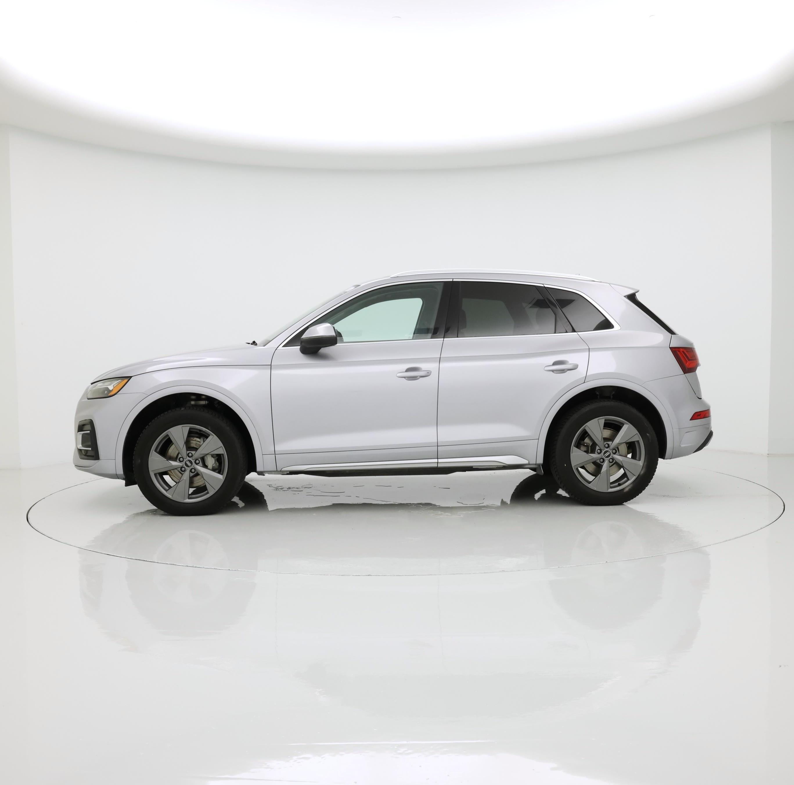 Thumbnail: 2022 Audi Q5 - 3