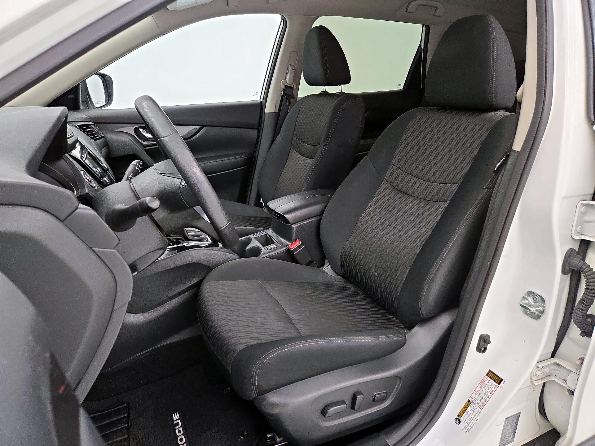 Thumbnail: 2020 Nissan Rogue - 11