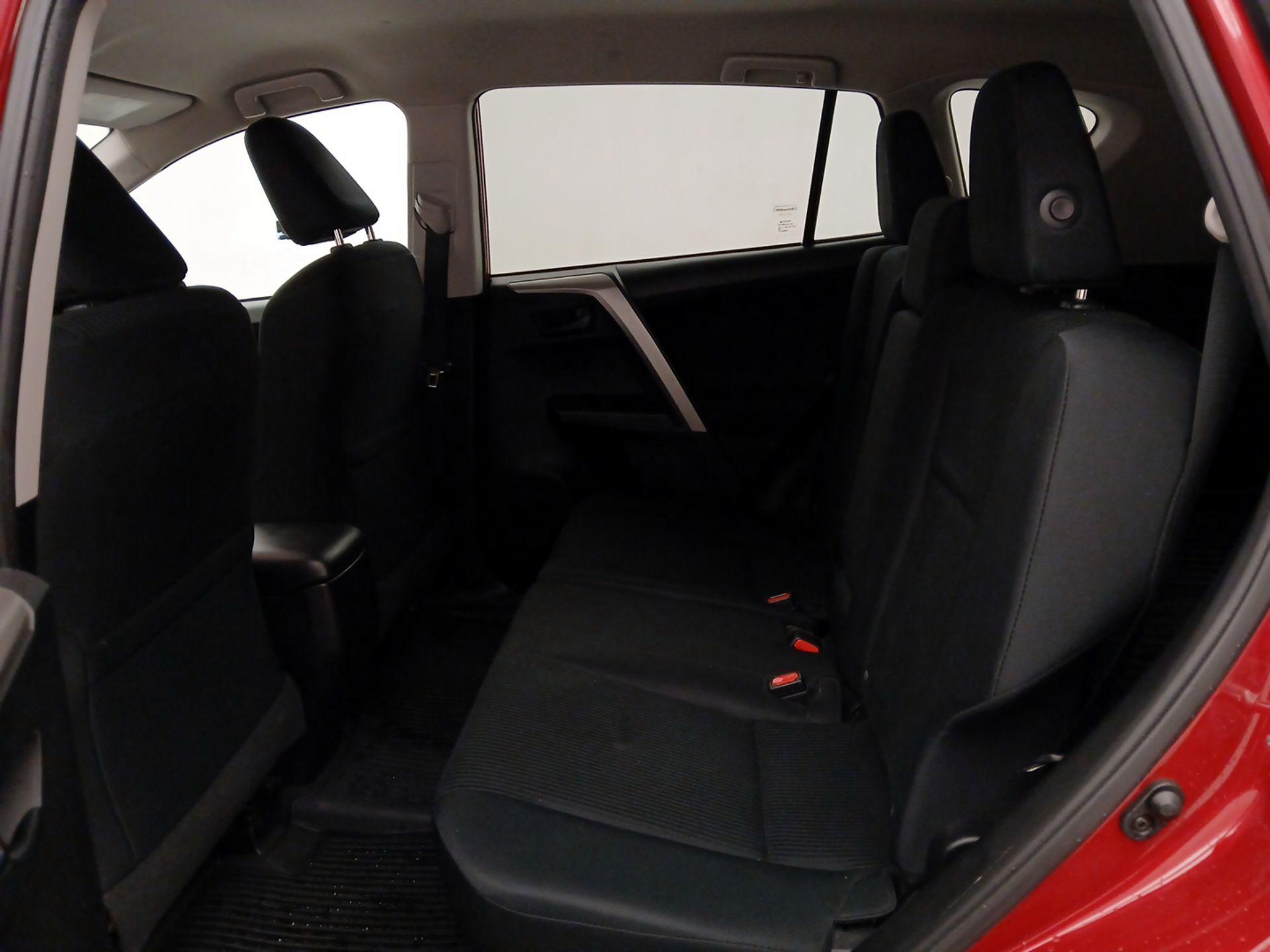 Thumbnail: 2017 Toyota RAV4 - 19