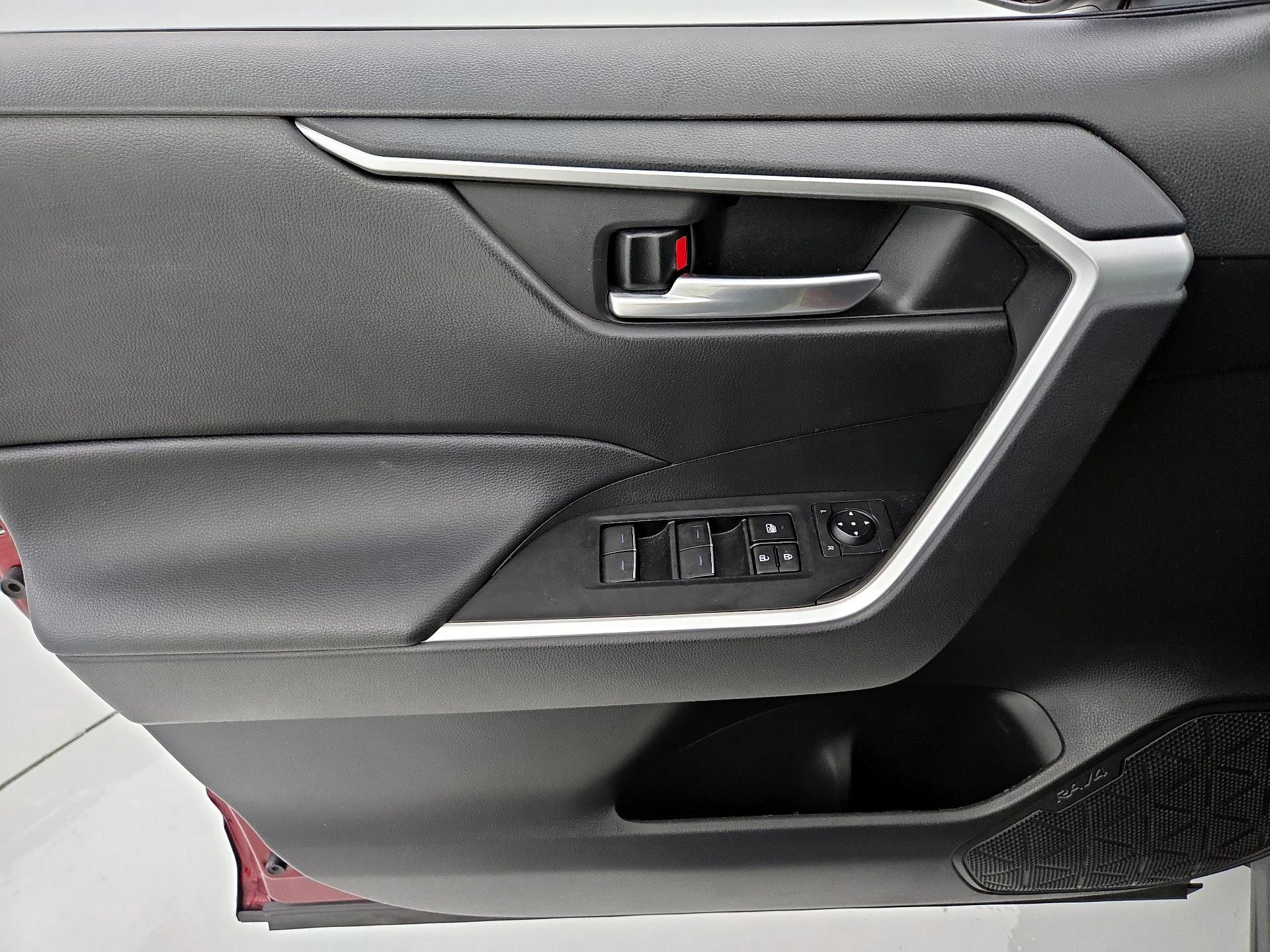 Thumbnail: 2023 Toyota RAV4 - 12