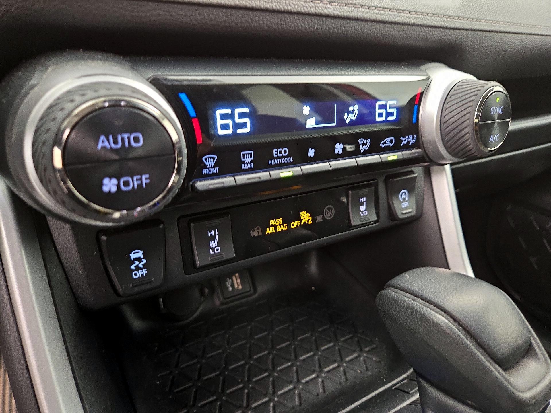 Thumbnail: 2023 Toyota RAV4 - 16