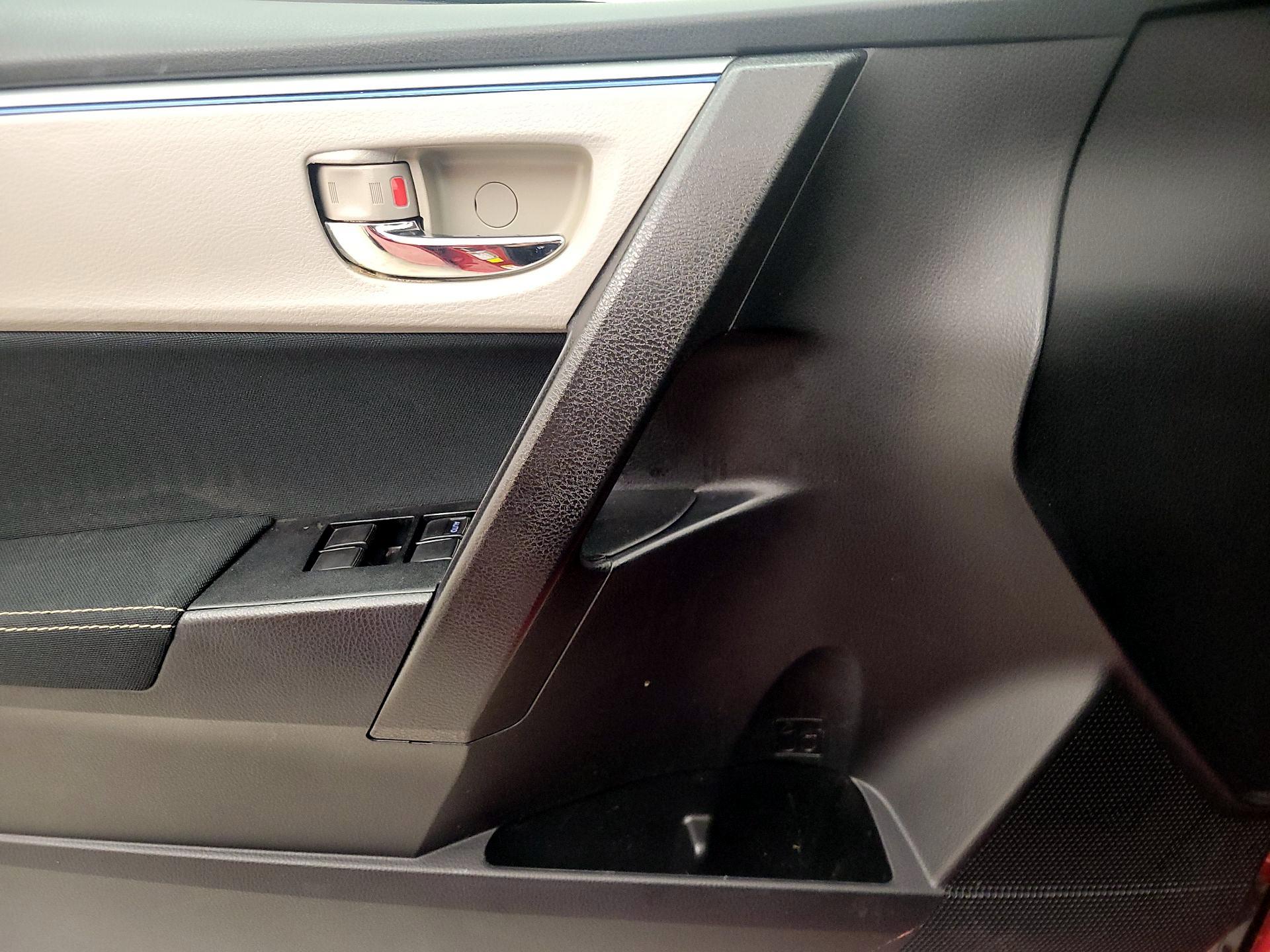 Thumbnail: 2016 Toyota Corolla - 12