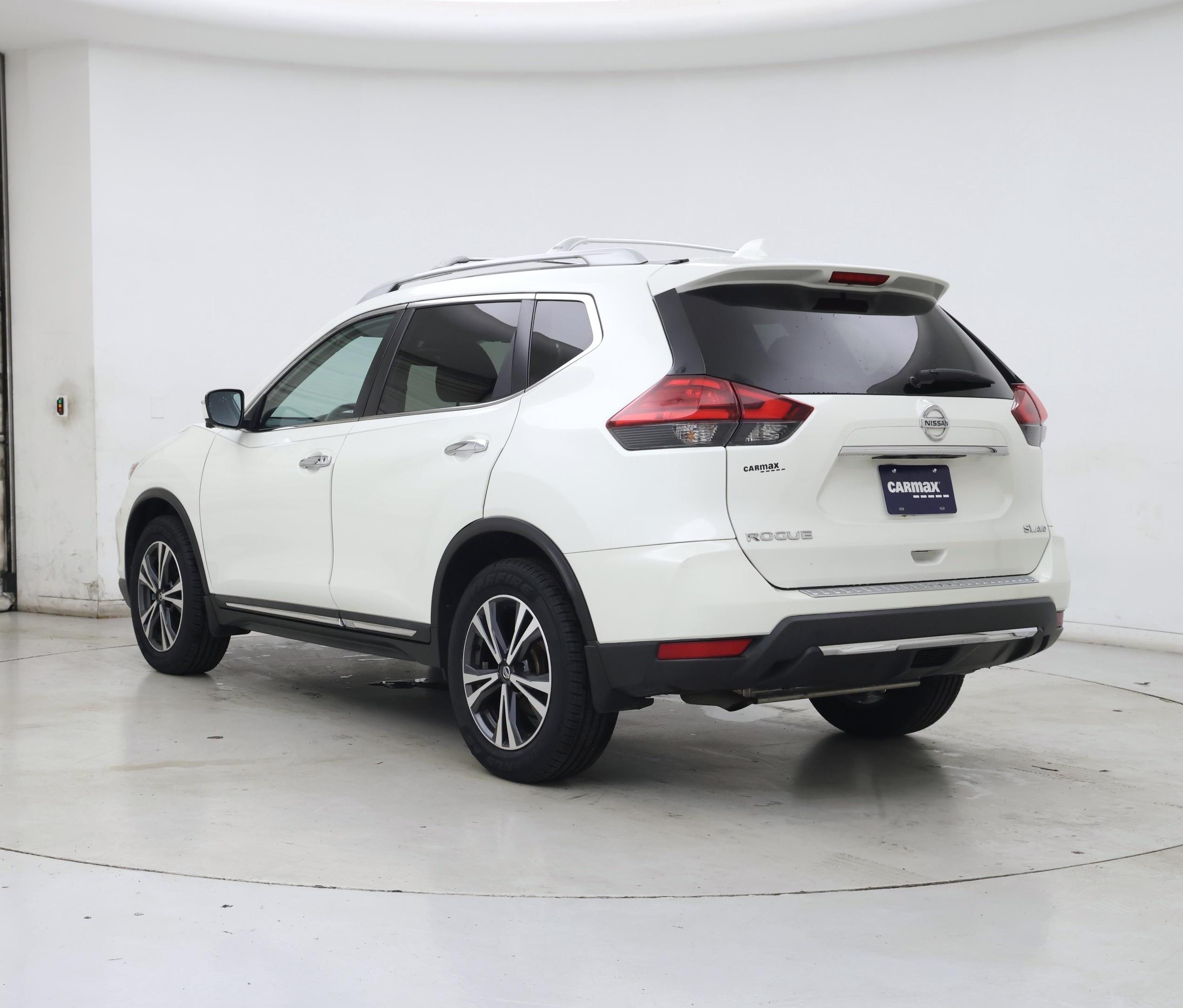 Thumbnail: 2017 Nissan Rogue - 2