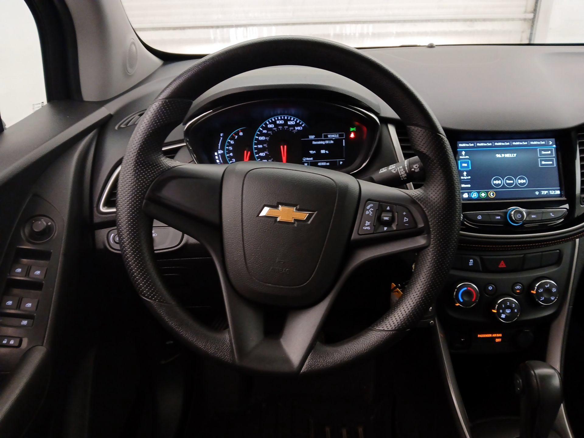 Thumbnail: 2018 Chevrolet Trax - 10