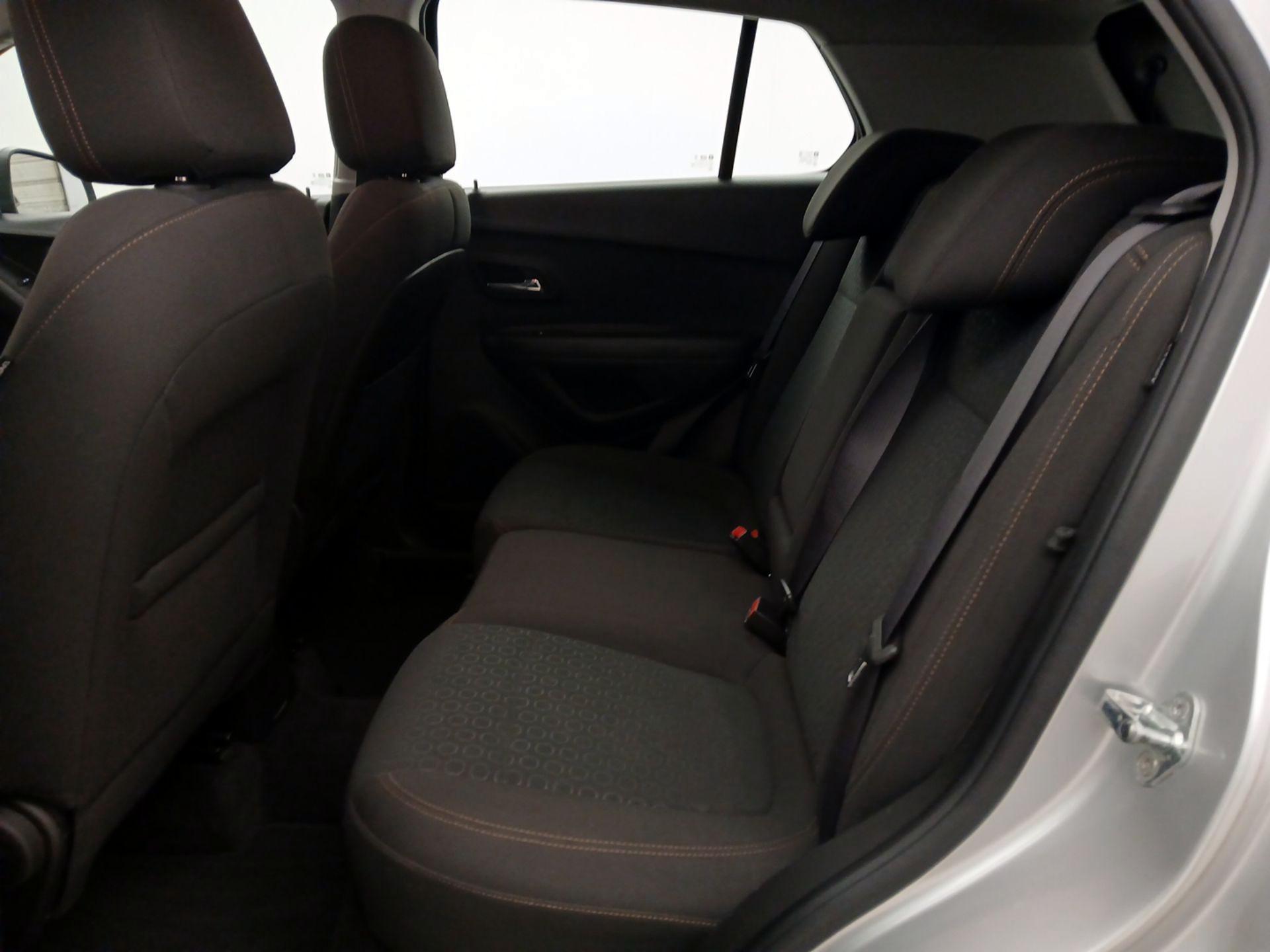 Thumbnail: 2018 Chevrolet Trax - 19