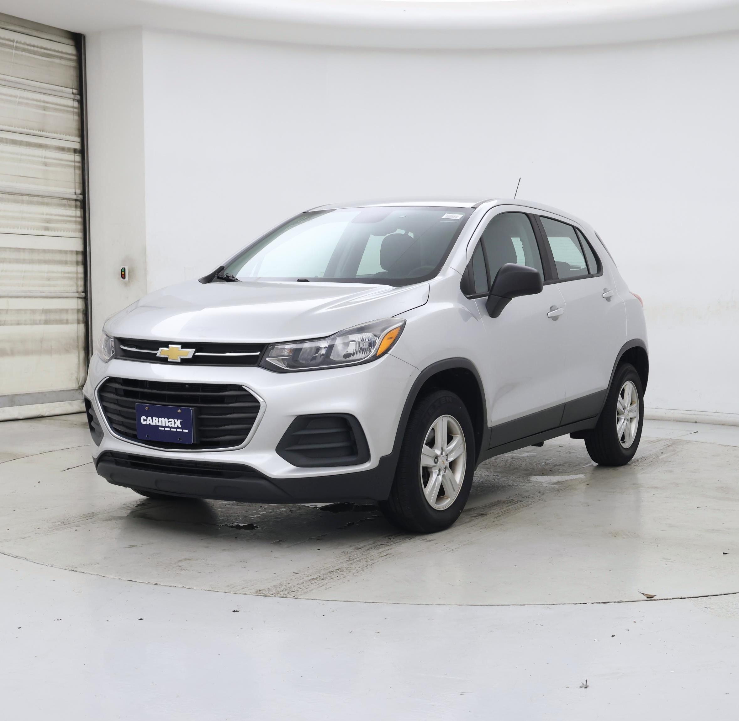 Thumbnail: 2018 Chevrolet Trax - 4