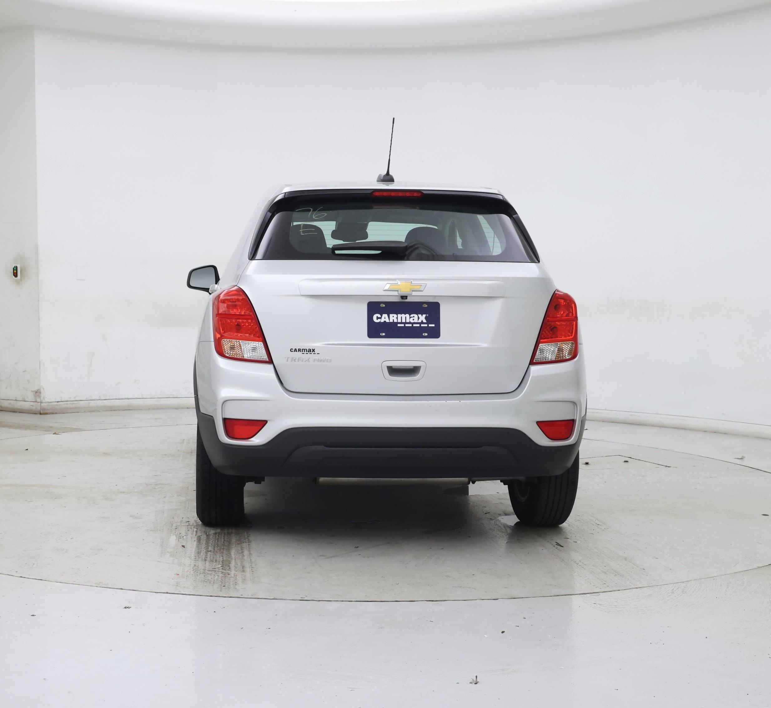 Thumbnail: 2018 Chevrolet Trax - 6