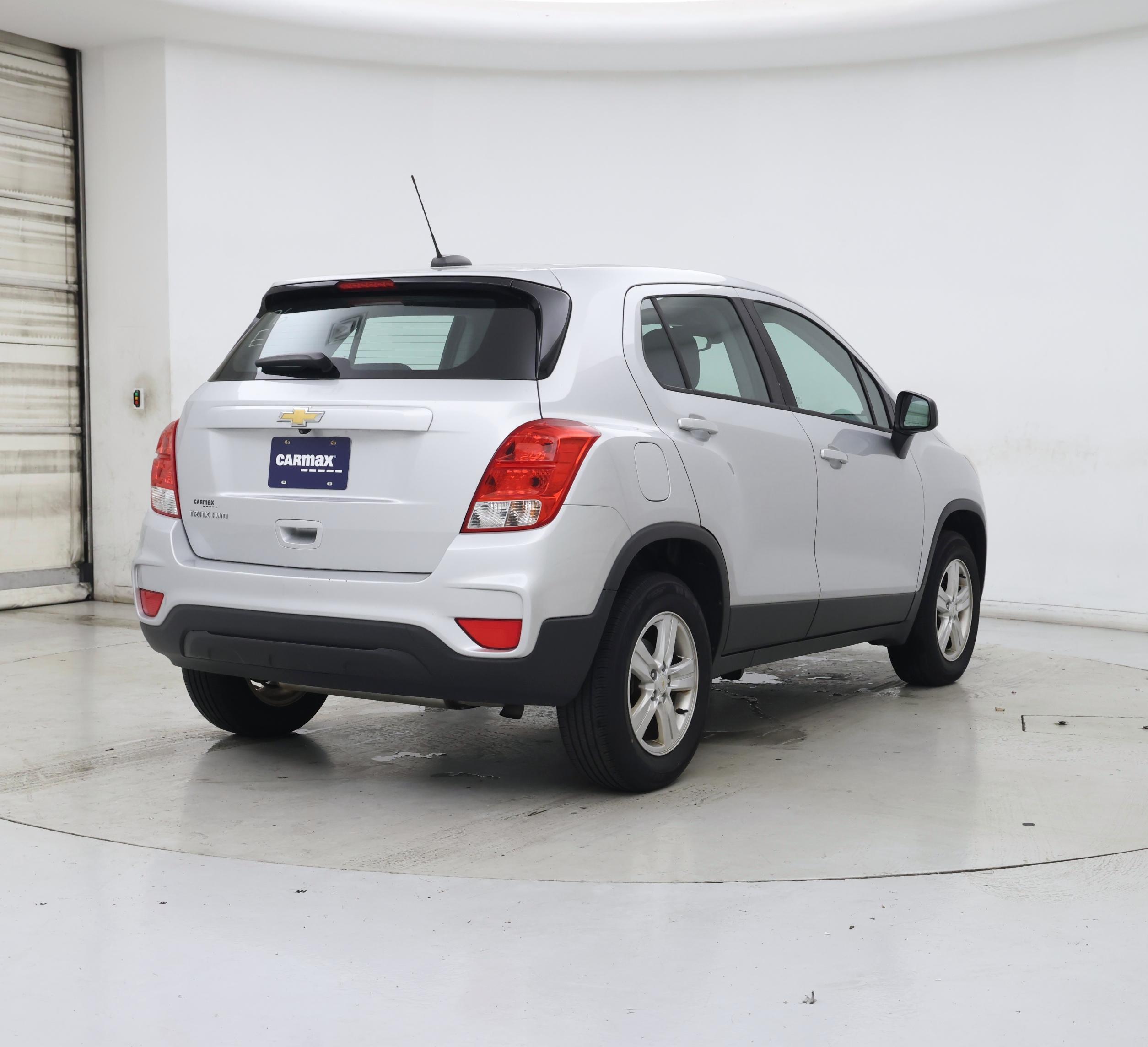 Thumbnail: 2018 Chevrolet Trax - 8