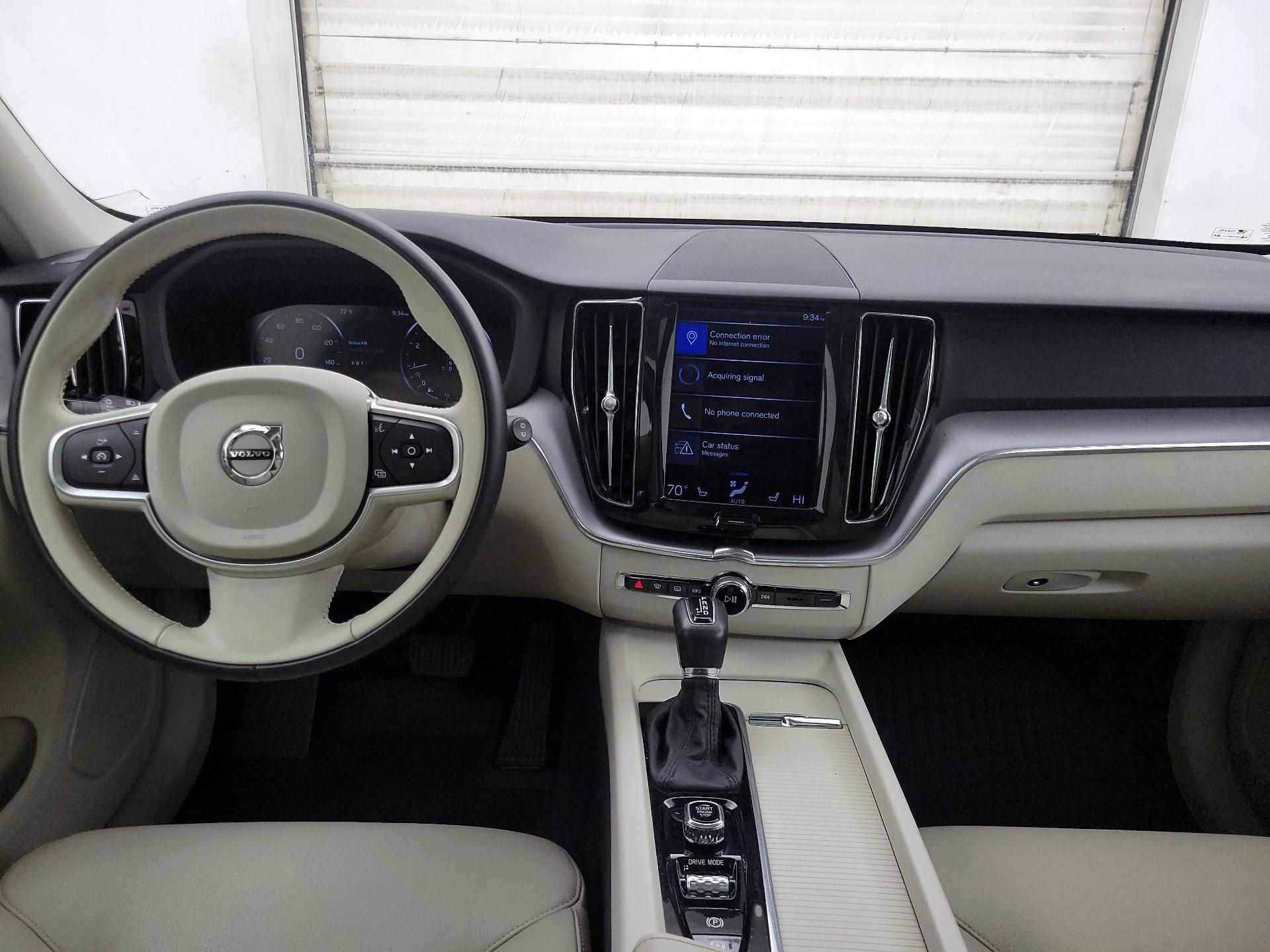Thumbnail: 2020 Volvo XC60 - 9