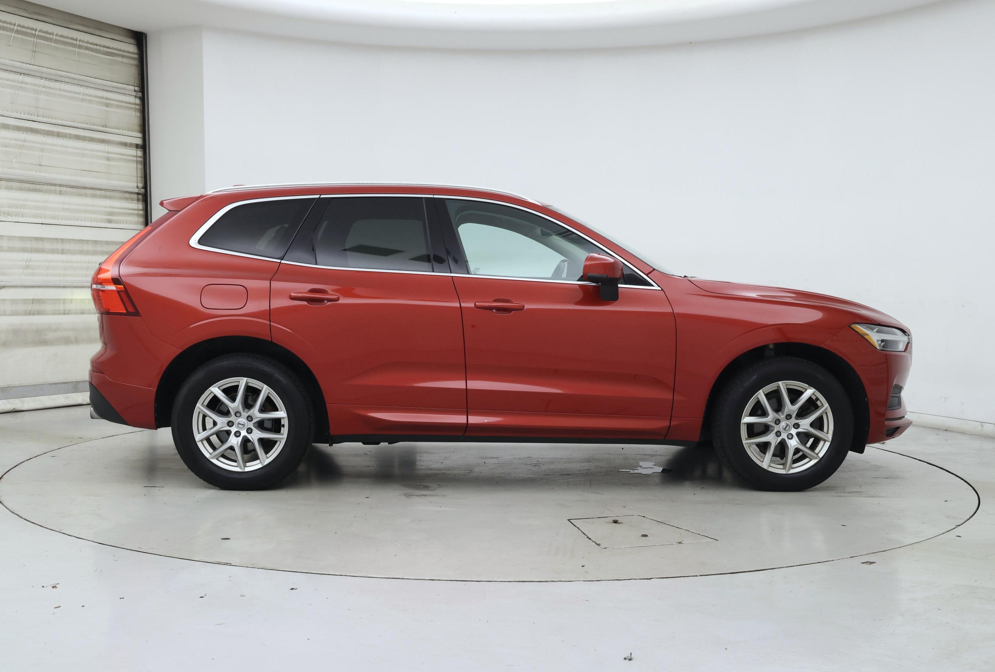 Thumbnail: 2020 Volvo XC60 - 7