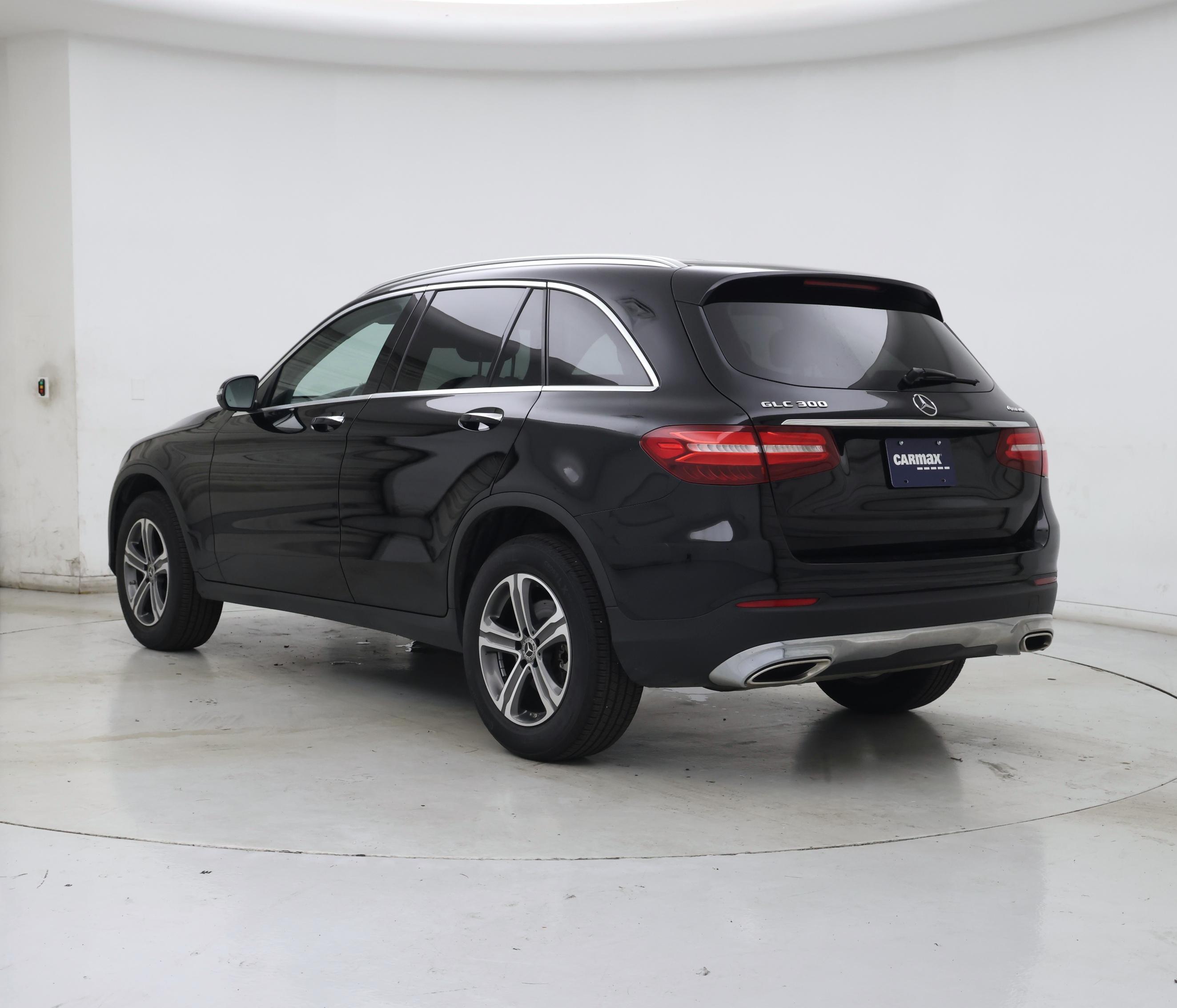 Thumbnail: 2019 Mercedes-Benz GLC - 2