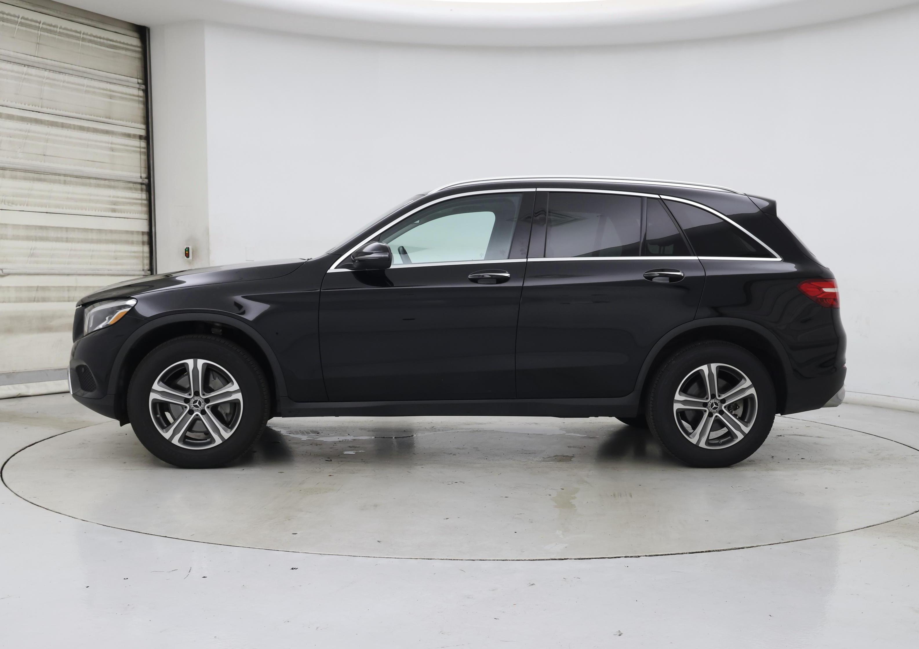 Thumbnail: 2019 Mercedes-Benz GLC - 3