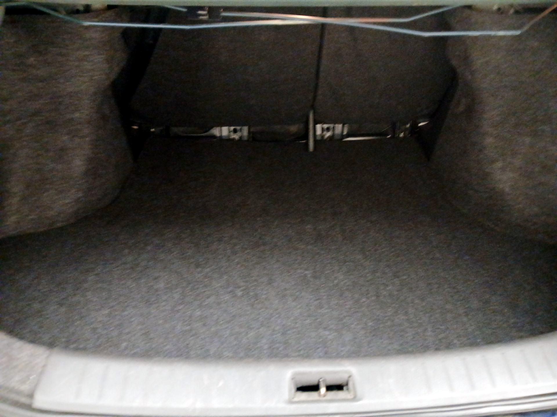 Thumbnail: 2016 Nissan Sentra - 17