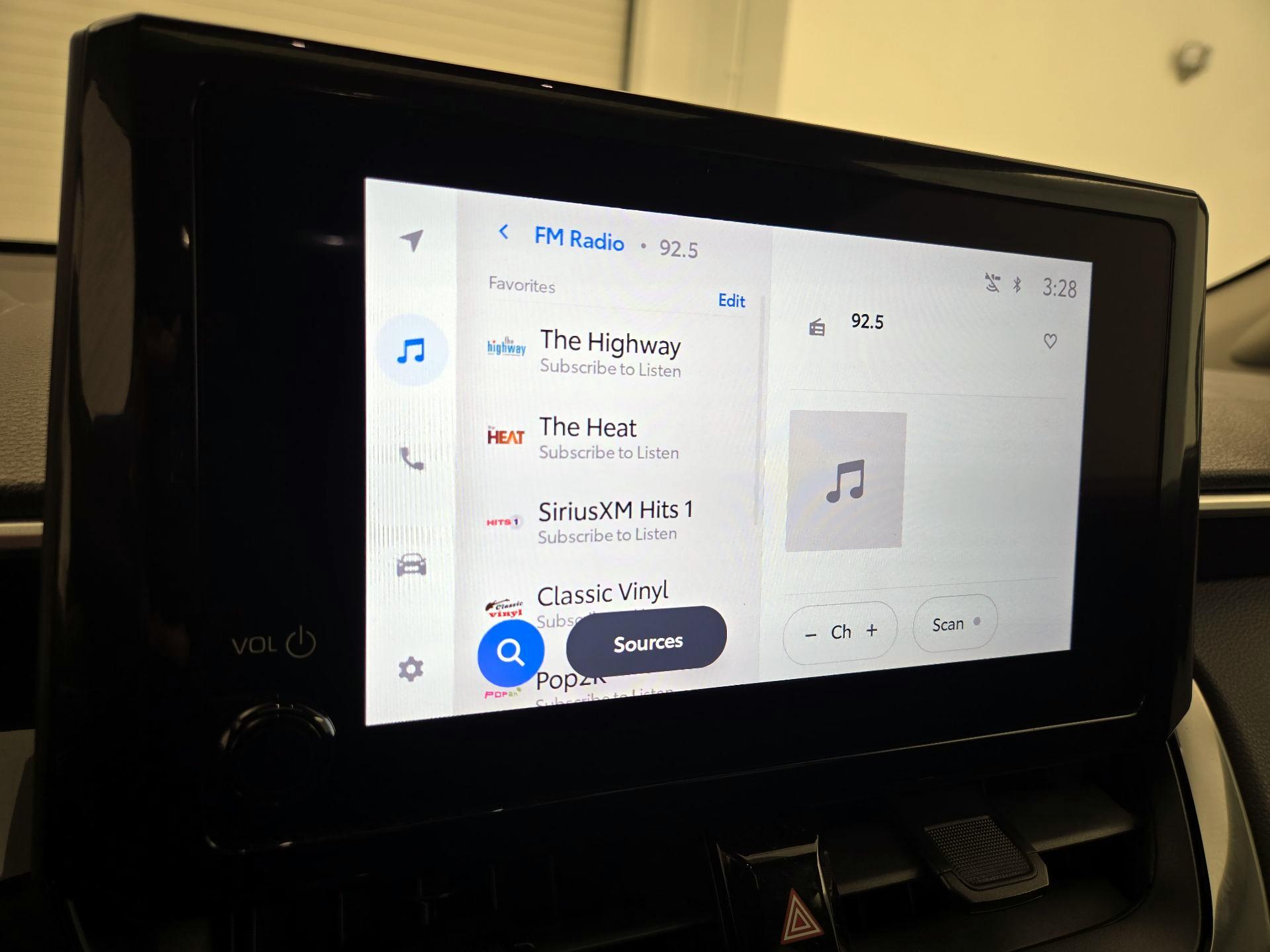 Thumbnail: 2023 Toyota Corolla Cross - 15