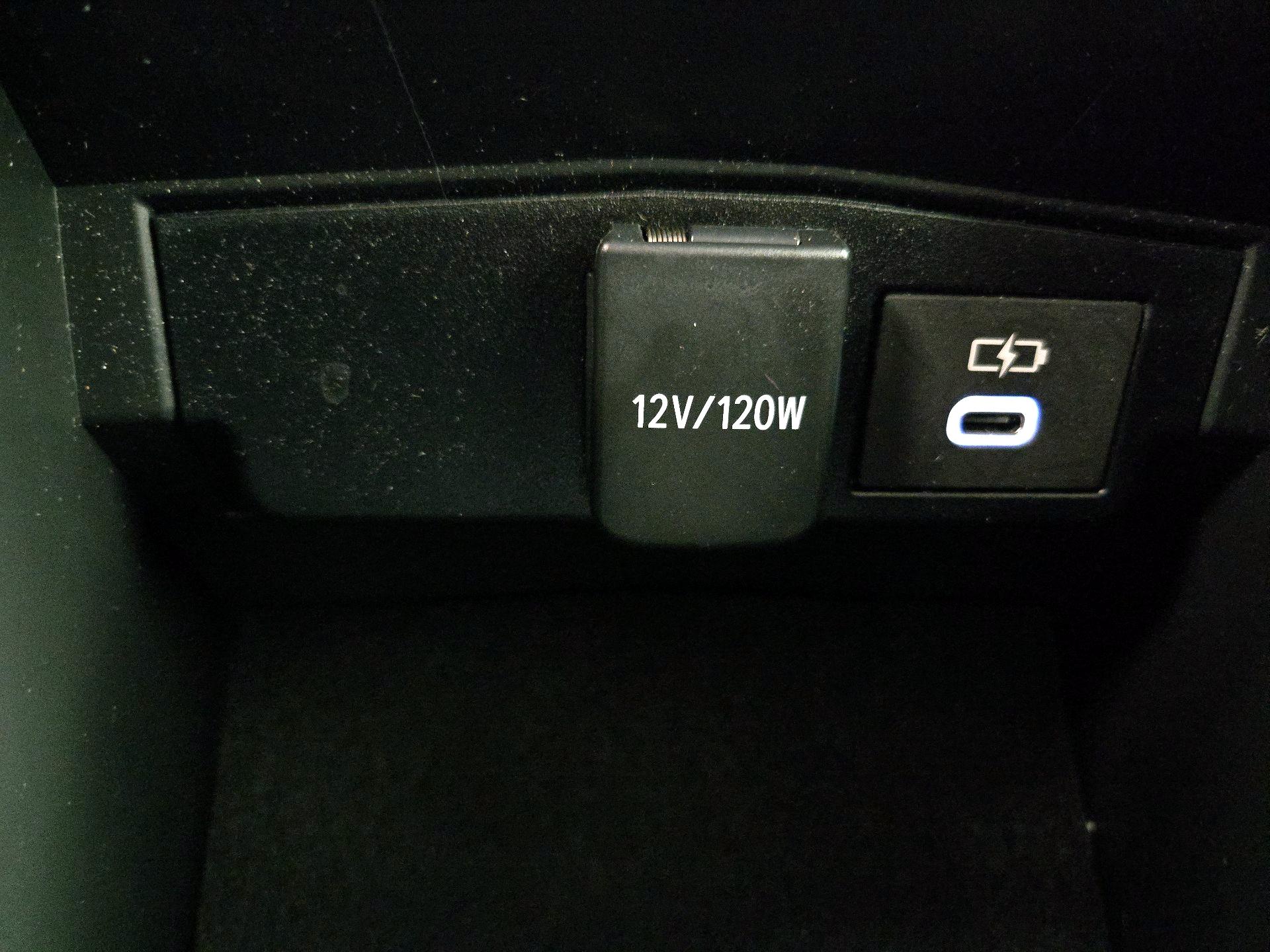 Thumbnail: 2023 Toyota Corolla Cross - 18