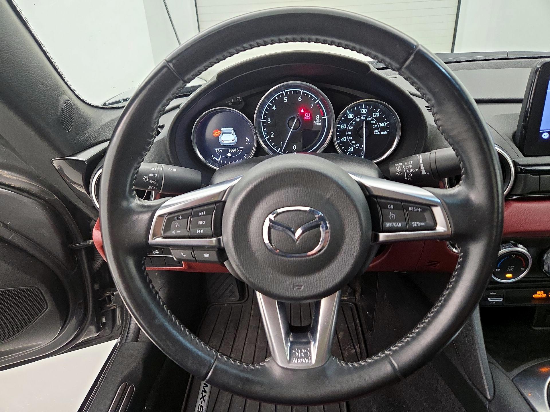 Thumbnail: 2020 Mazda MX-5 Miata - 10