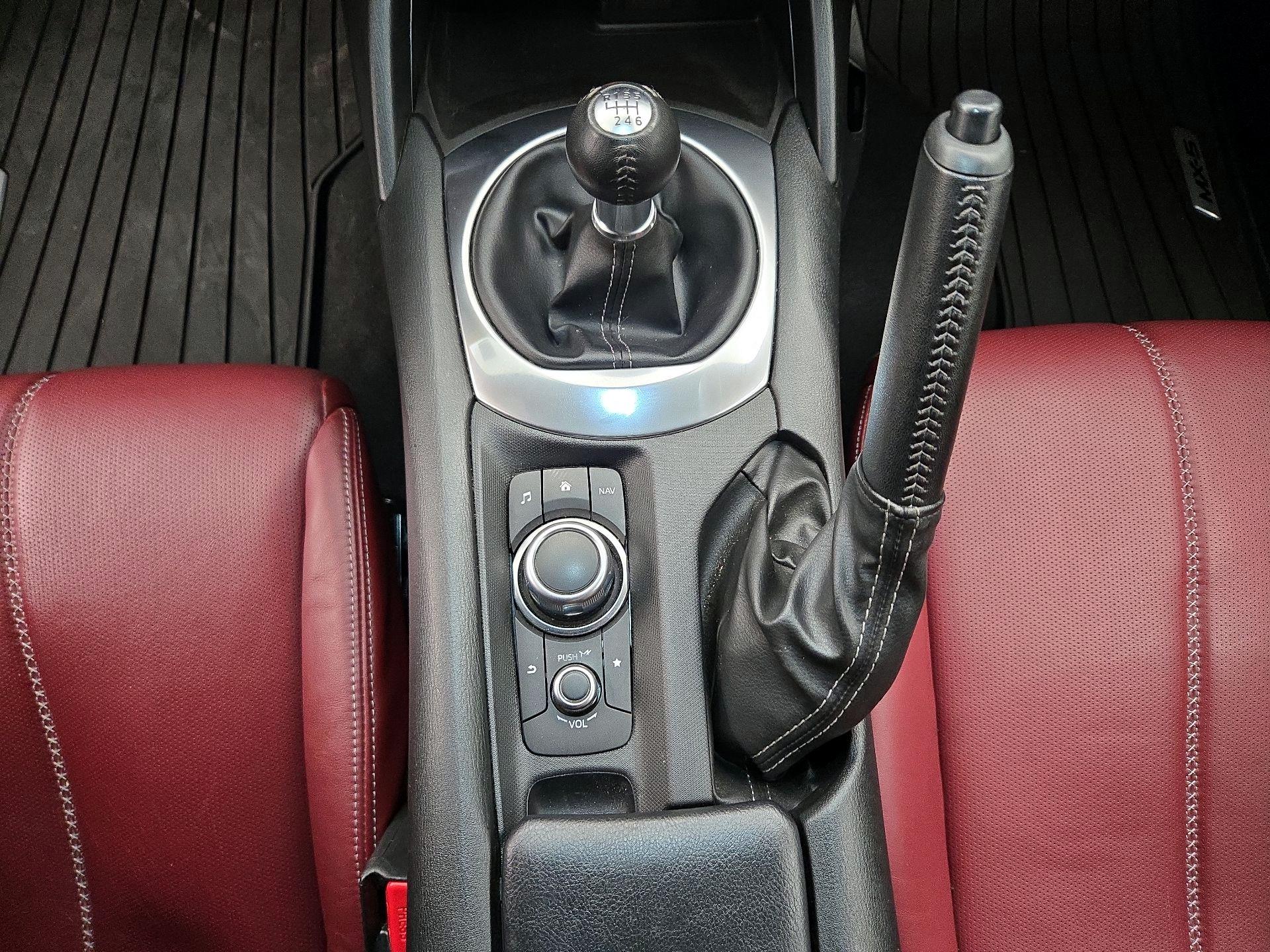 Thumbnail: 2020 Mazda MX-5 Miata - 18