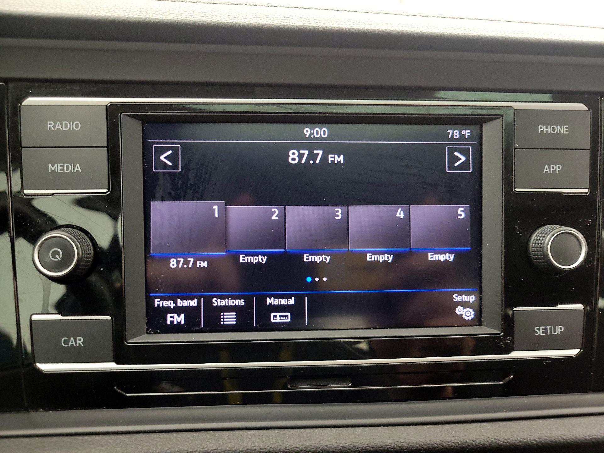 Thumbnail: 2019 Volkswagen Jetta - 15