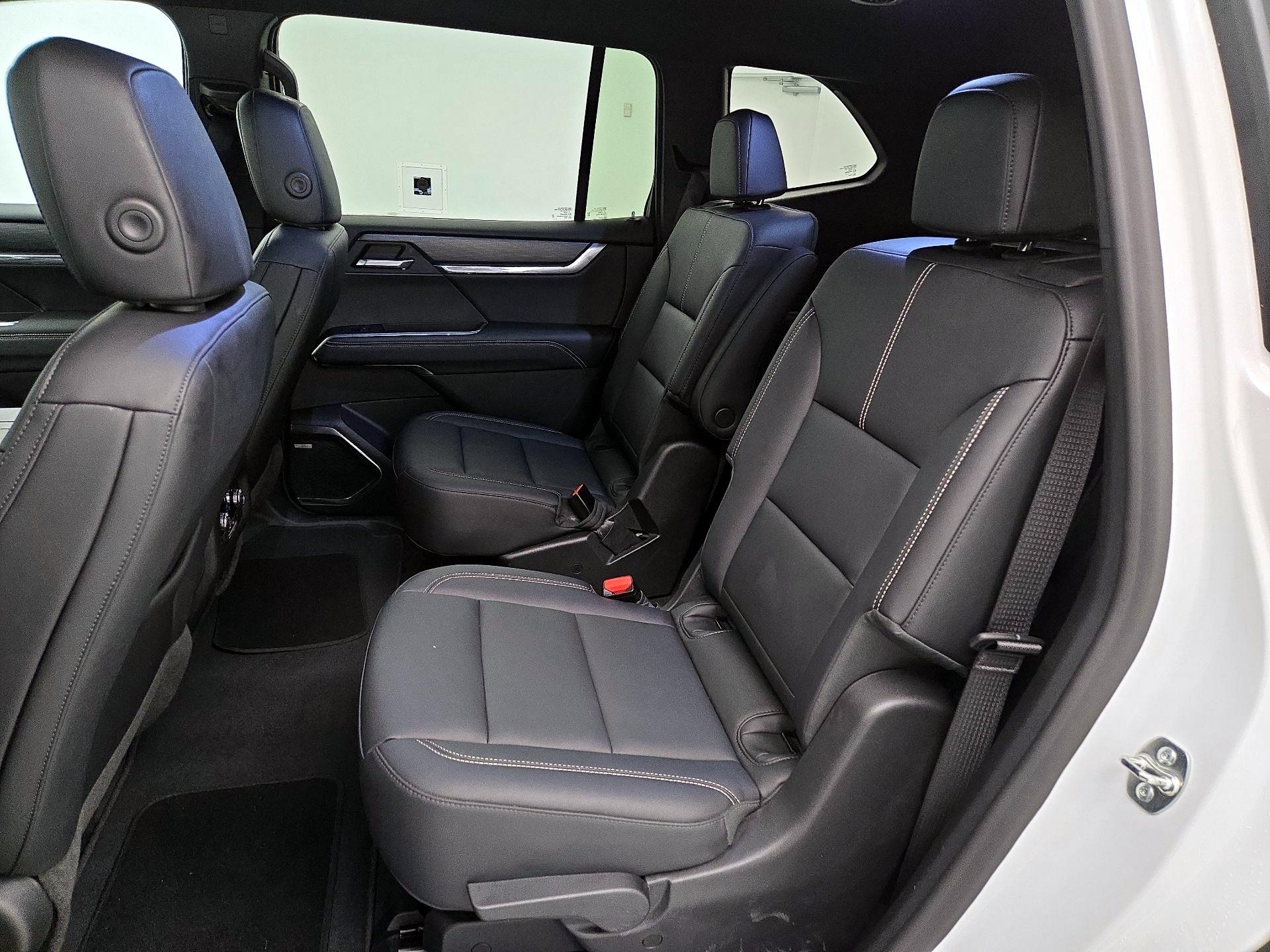 Thumbnail: 2024 GMC Acadia - 19