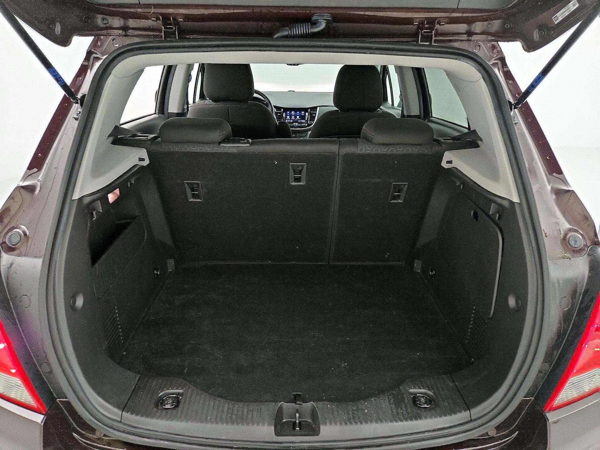 Thumbnail: 2021 Chevrolet Trax - 20