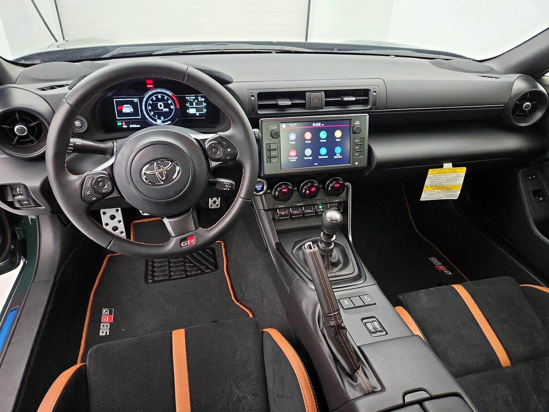 Thumbnail: 2025 Toyota GR86 - 9