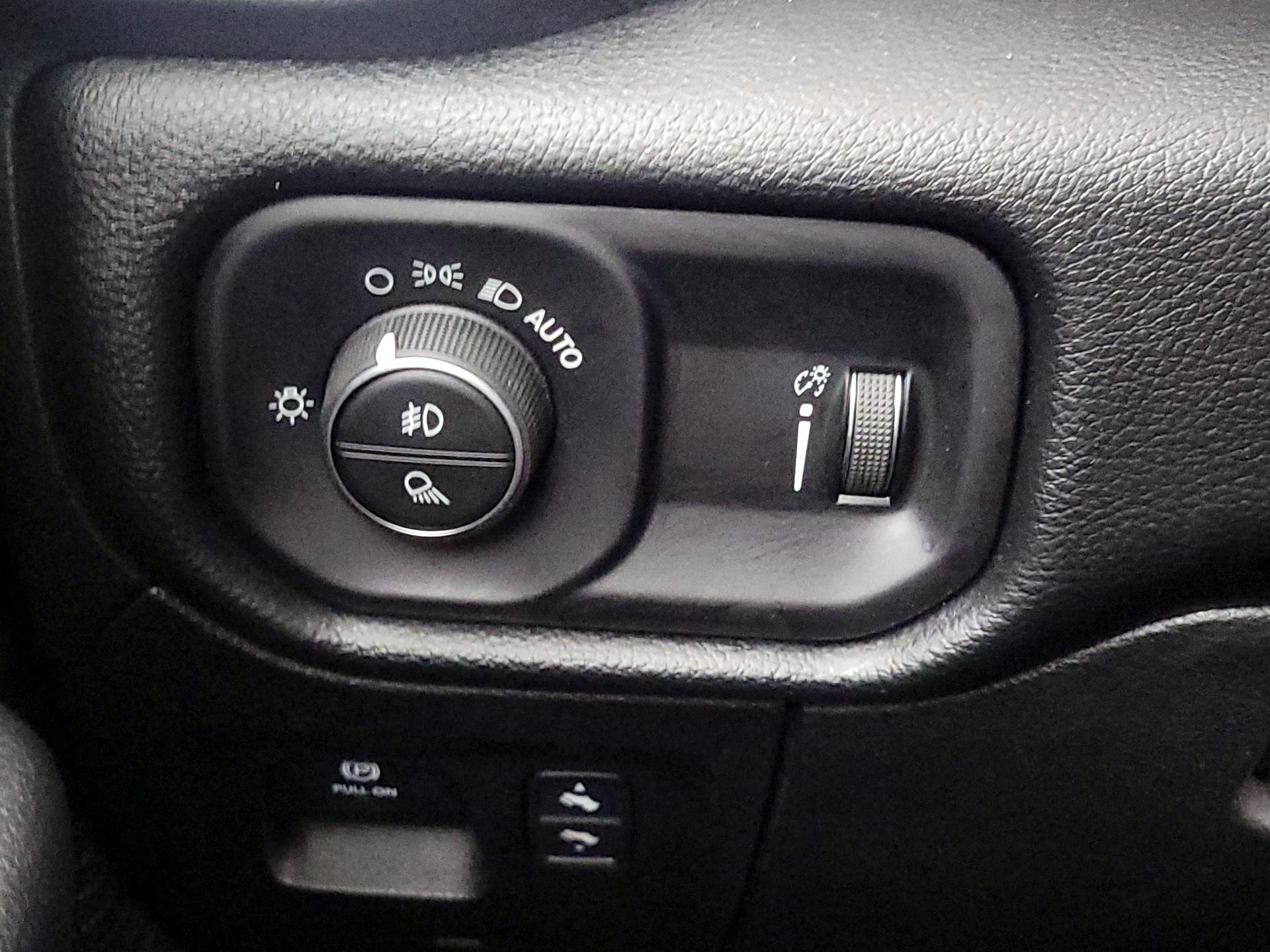 Thumbnail: 2020 RAM 1500 - 13