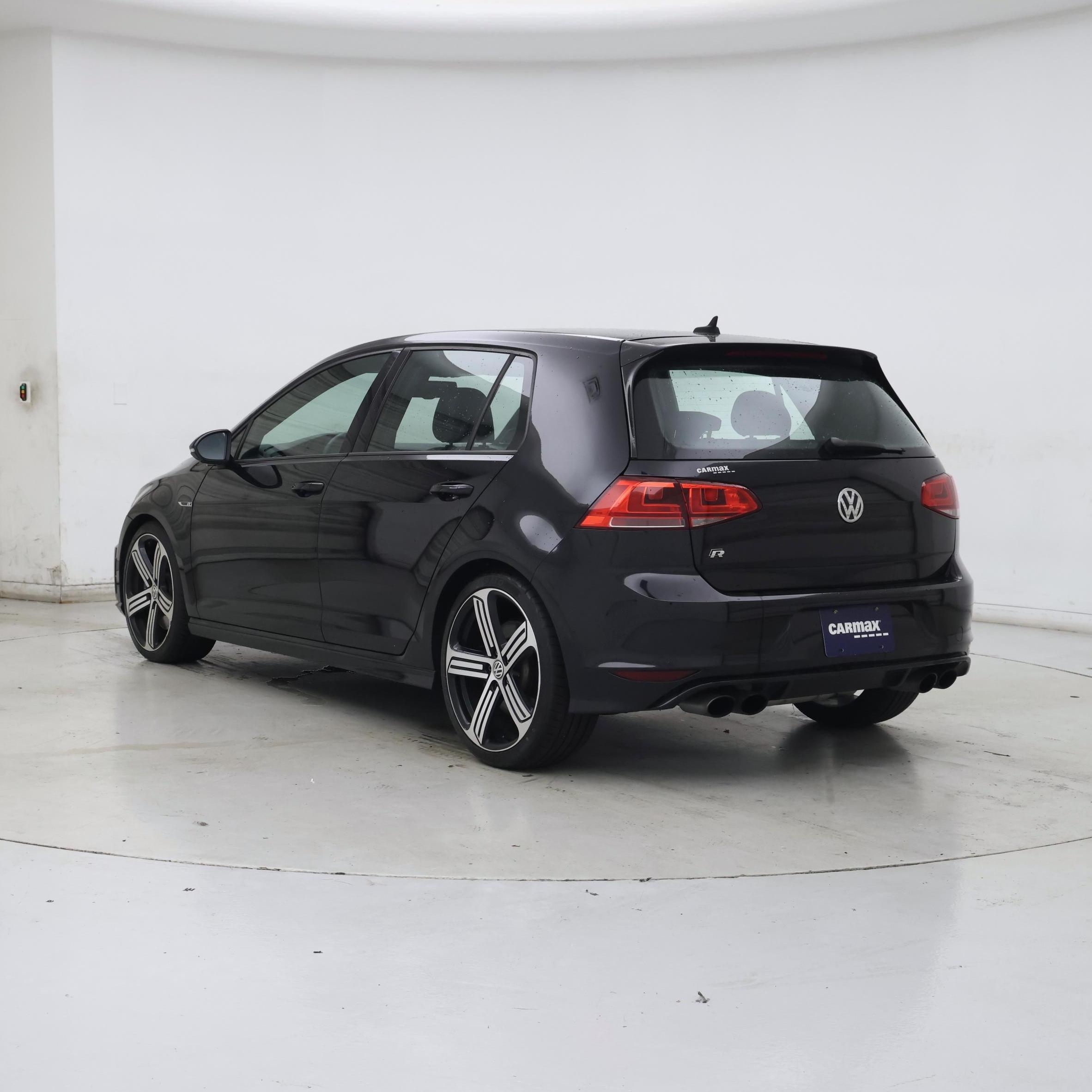 Thumbnail: 2016 Volkswagen Golf - 2