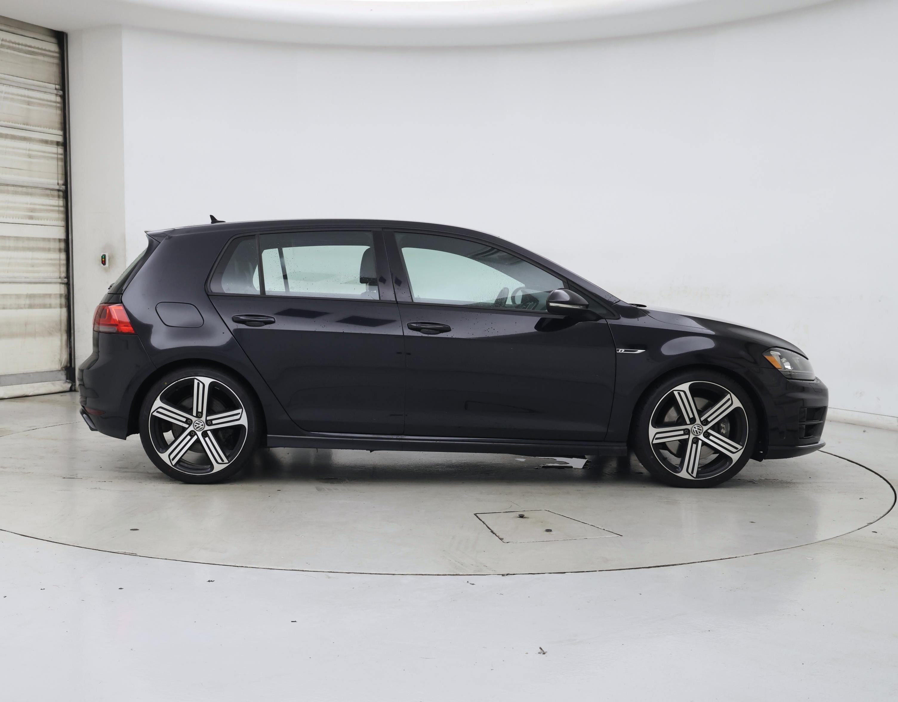 Thumbnail: 2016 Volkswagen Golf - 7