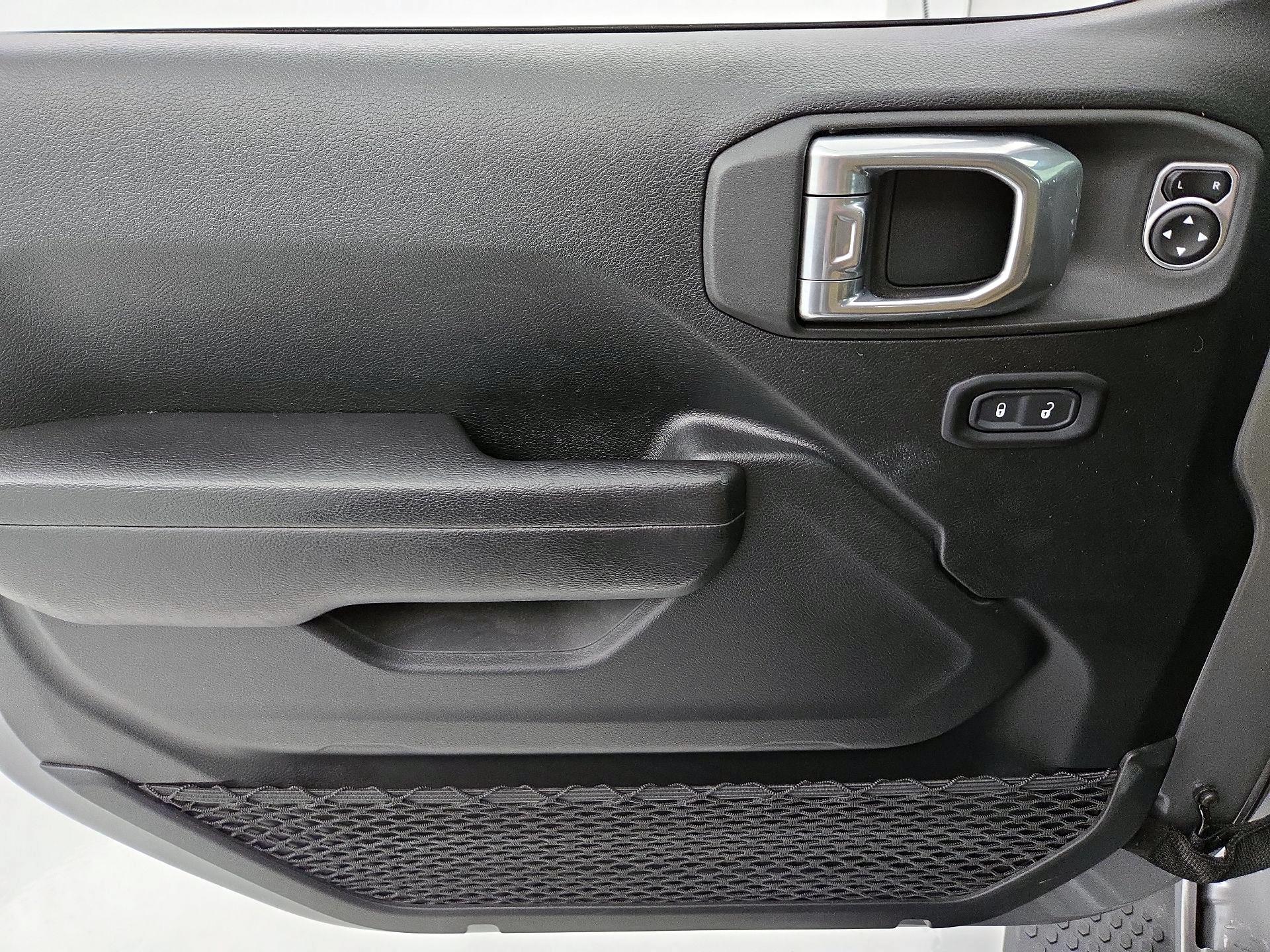 Thumbnail: 2021 Jeep Wrangler - 12