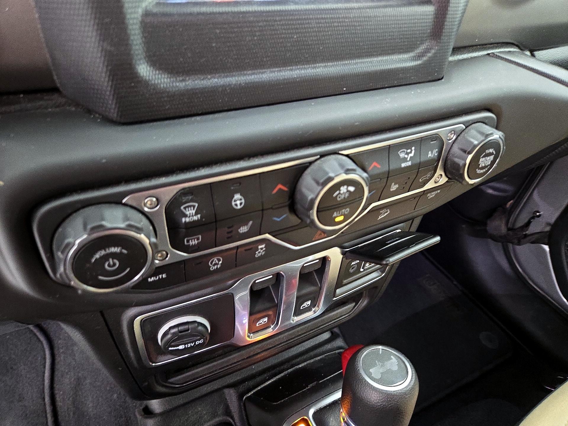 Thumbnail: 2021 Jeep Wrangler - 16