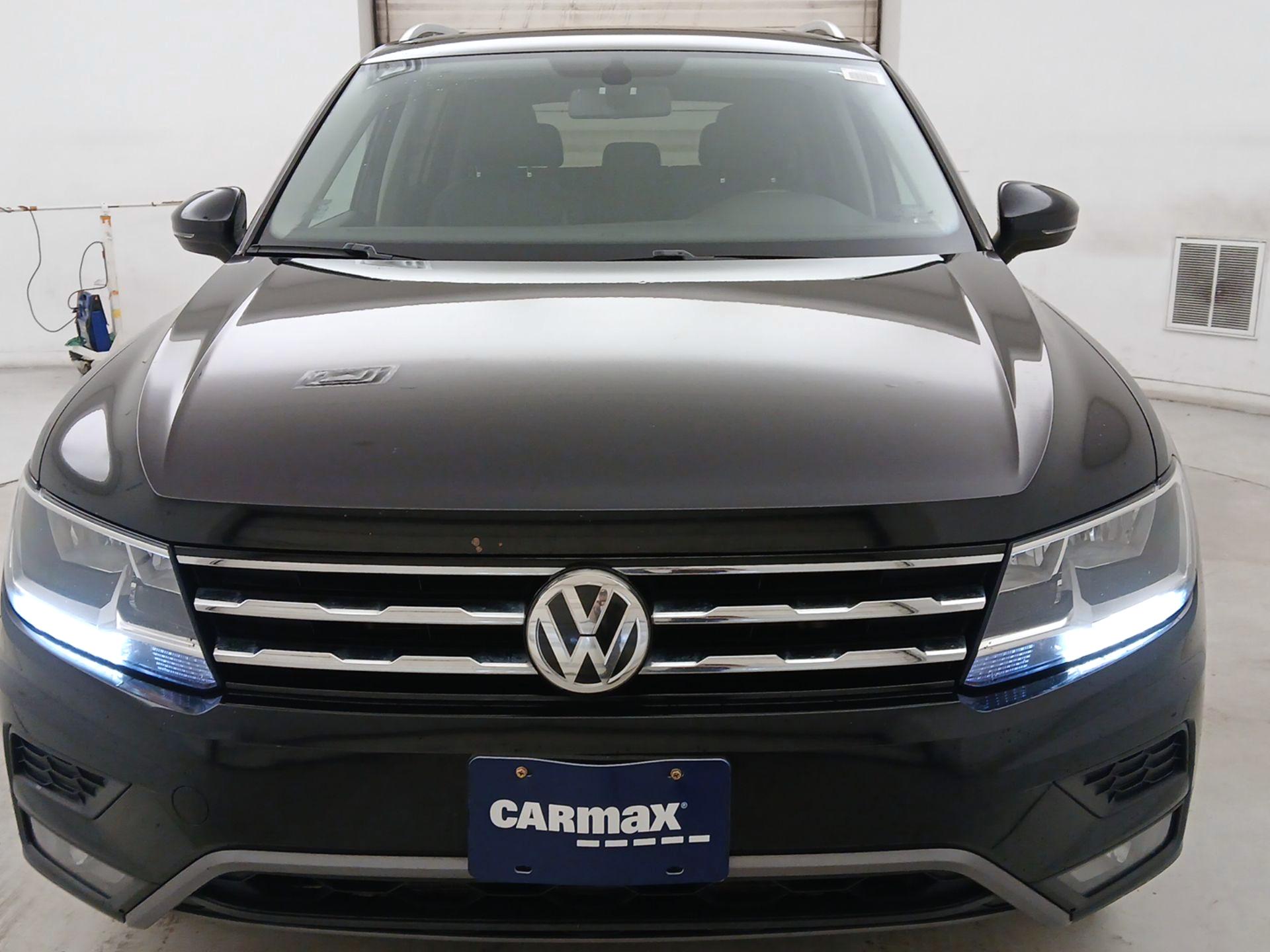 Thumbnail: 2018 Volkswagen Tiguan - 2