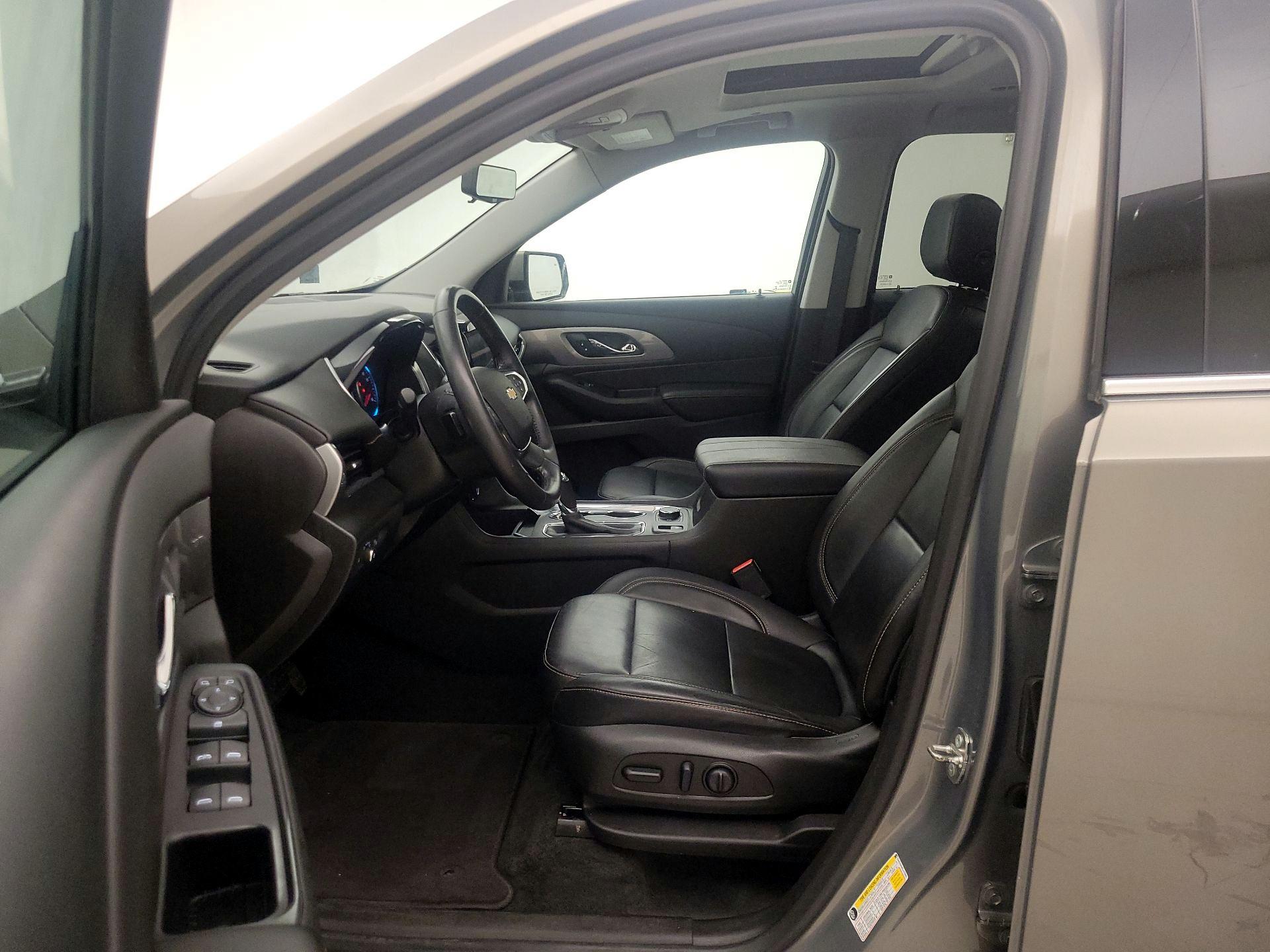 Thumbnail: 2018 Chevrolet Traverse - 11