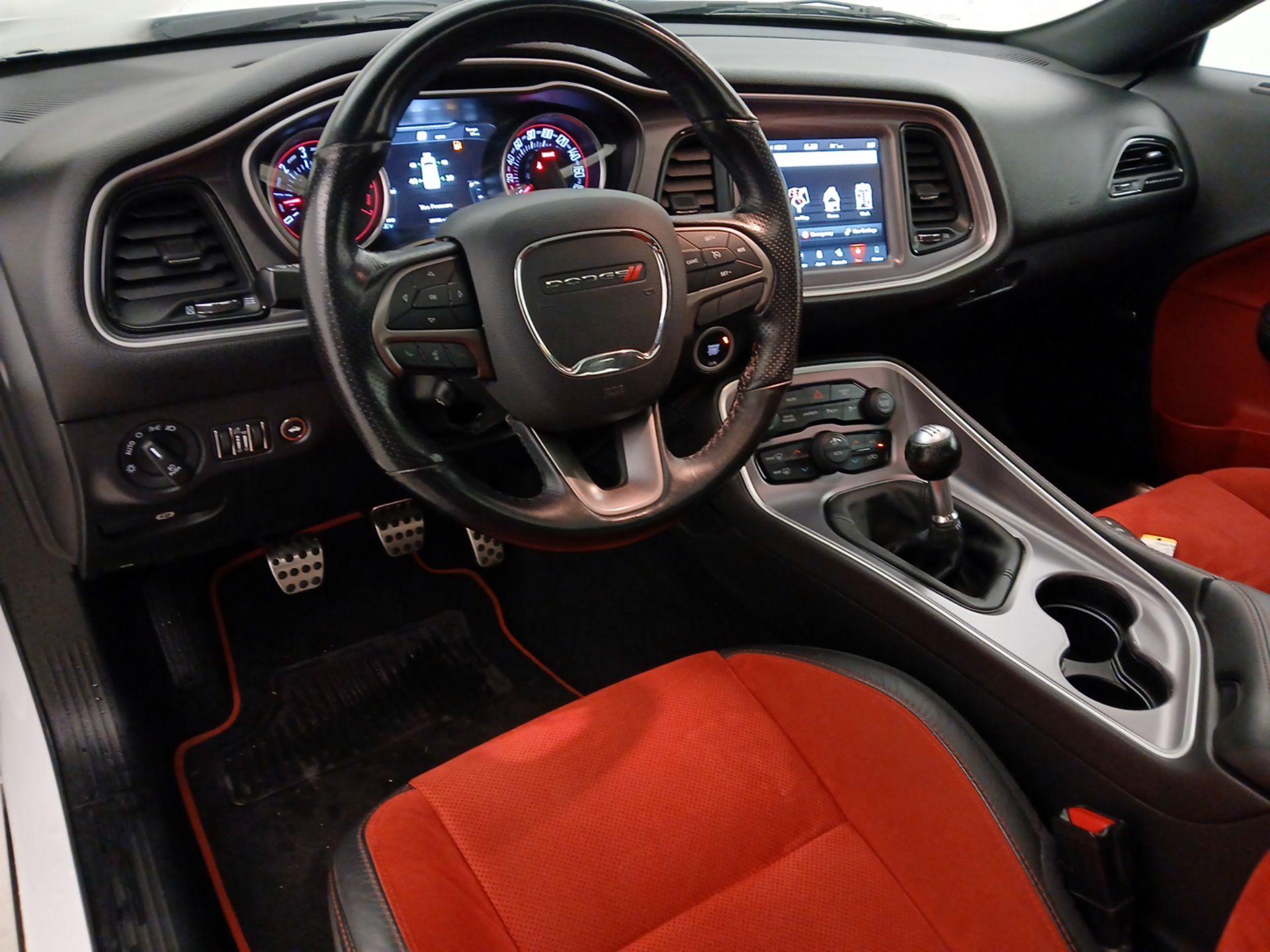 Thumbnail: 2019 Dodge Challenger - 9