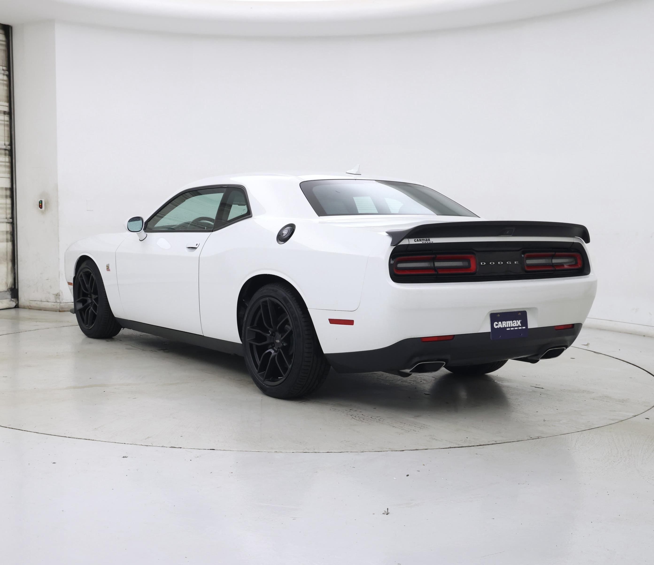 Thumbnail: 2019 Dodge Challenger - 2