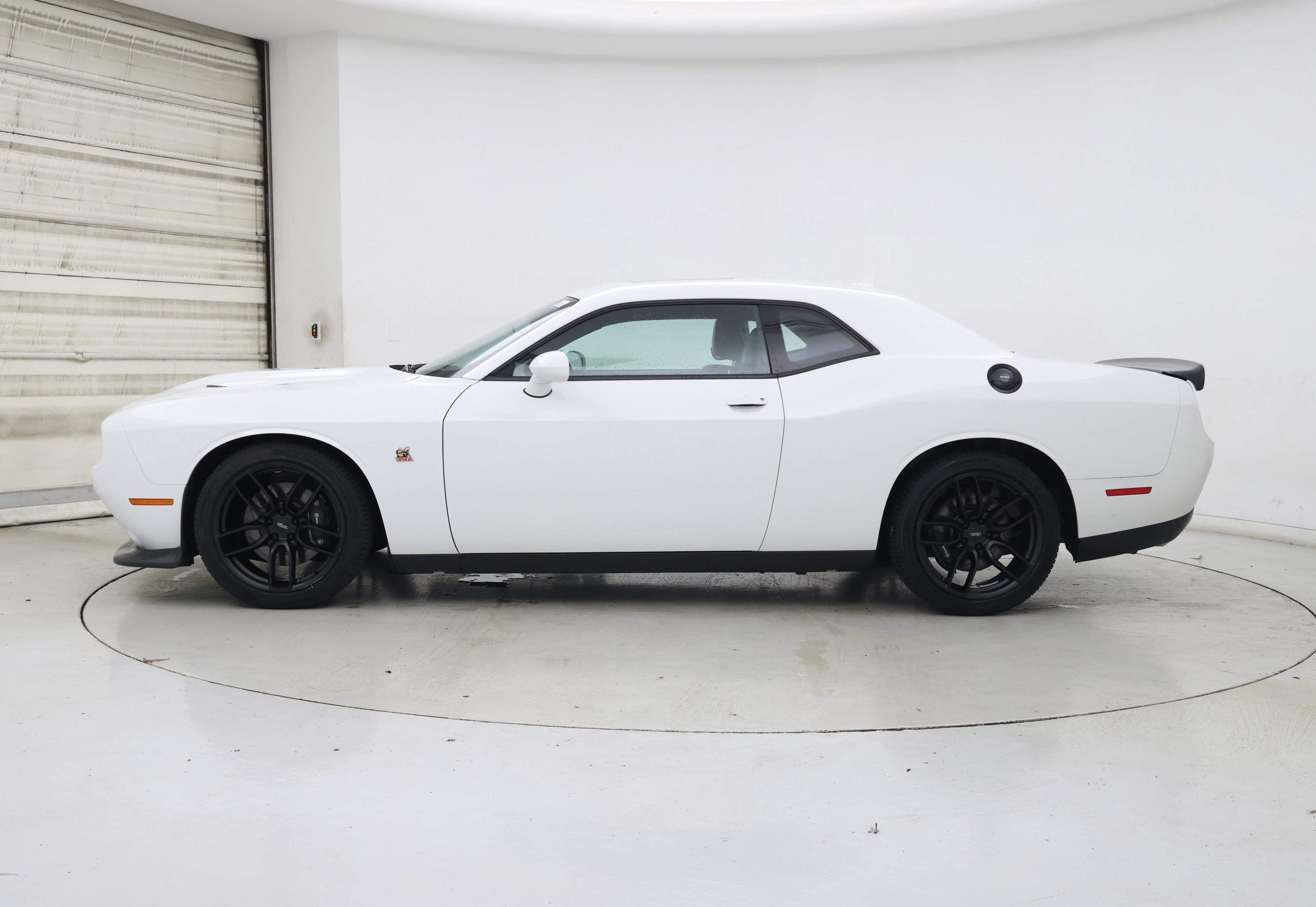 Thumbnail: 2019 Dodge Challenger - 3