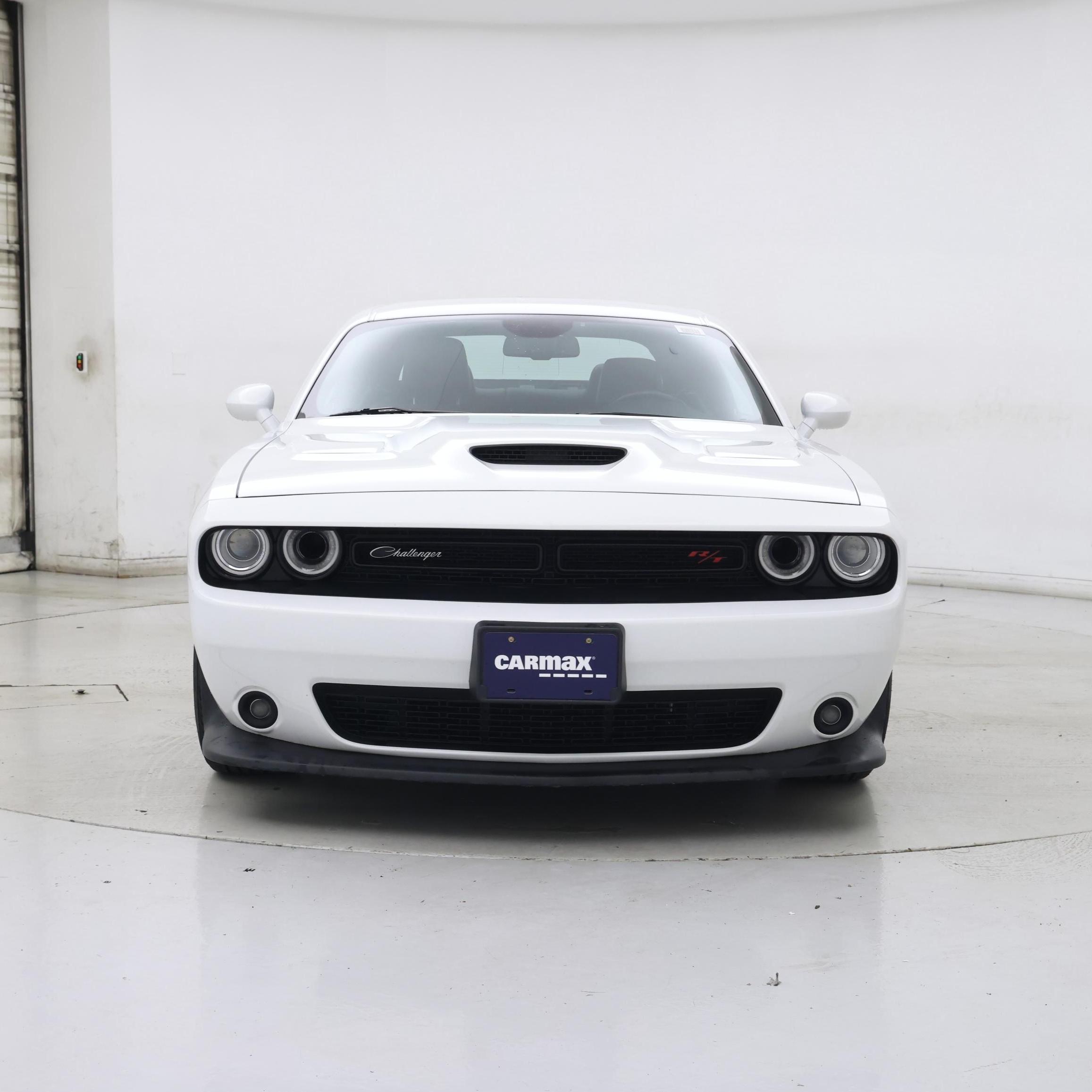 Thumbnail: 2019 Dodge Challenger - 5