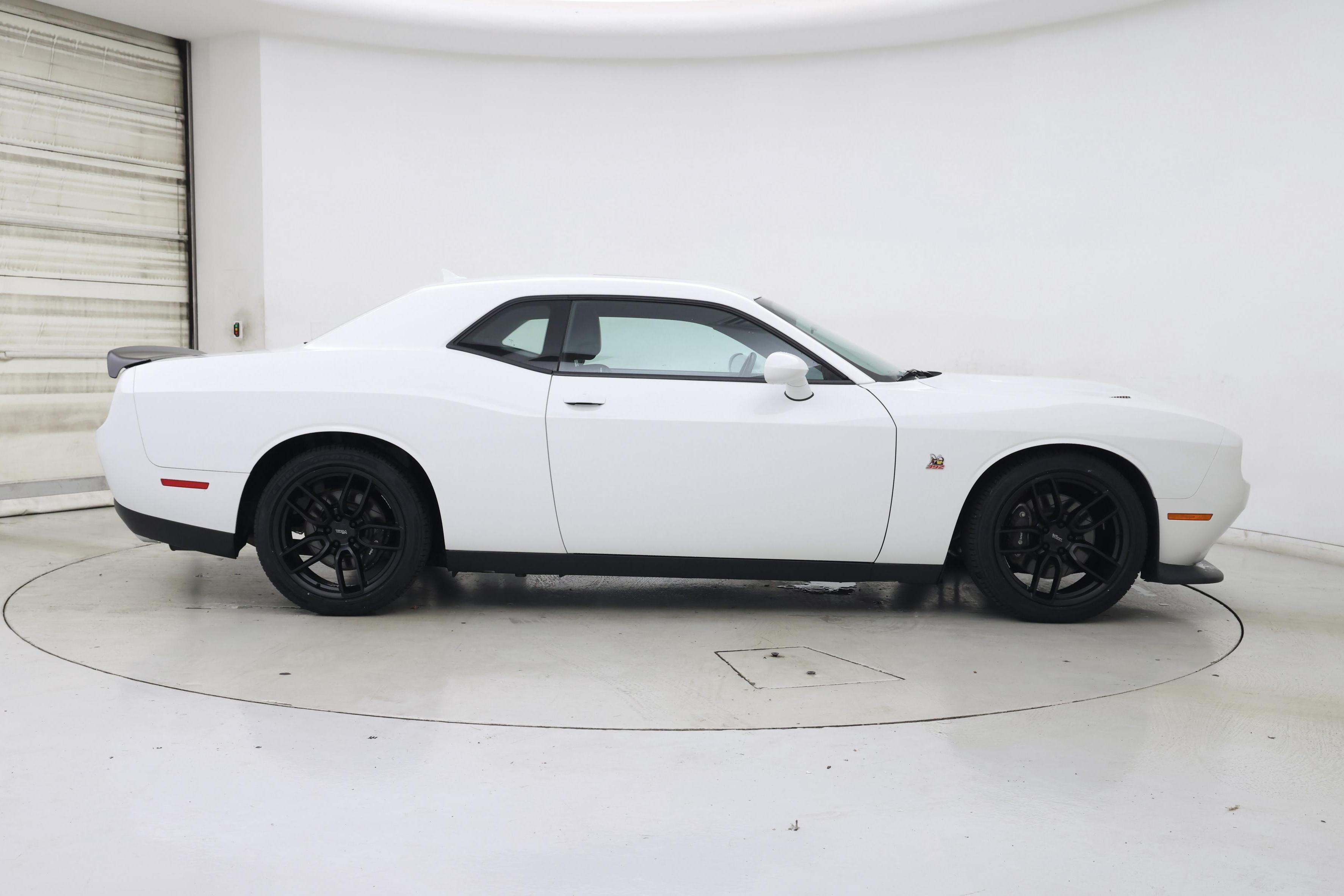 Thumbnail: 2019 Dodge Challenger - 7