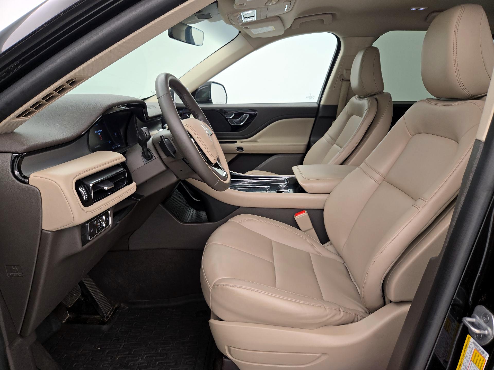 Thumbnail: 2022 Lincoln Aviator - 11