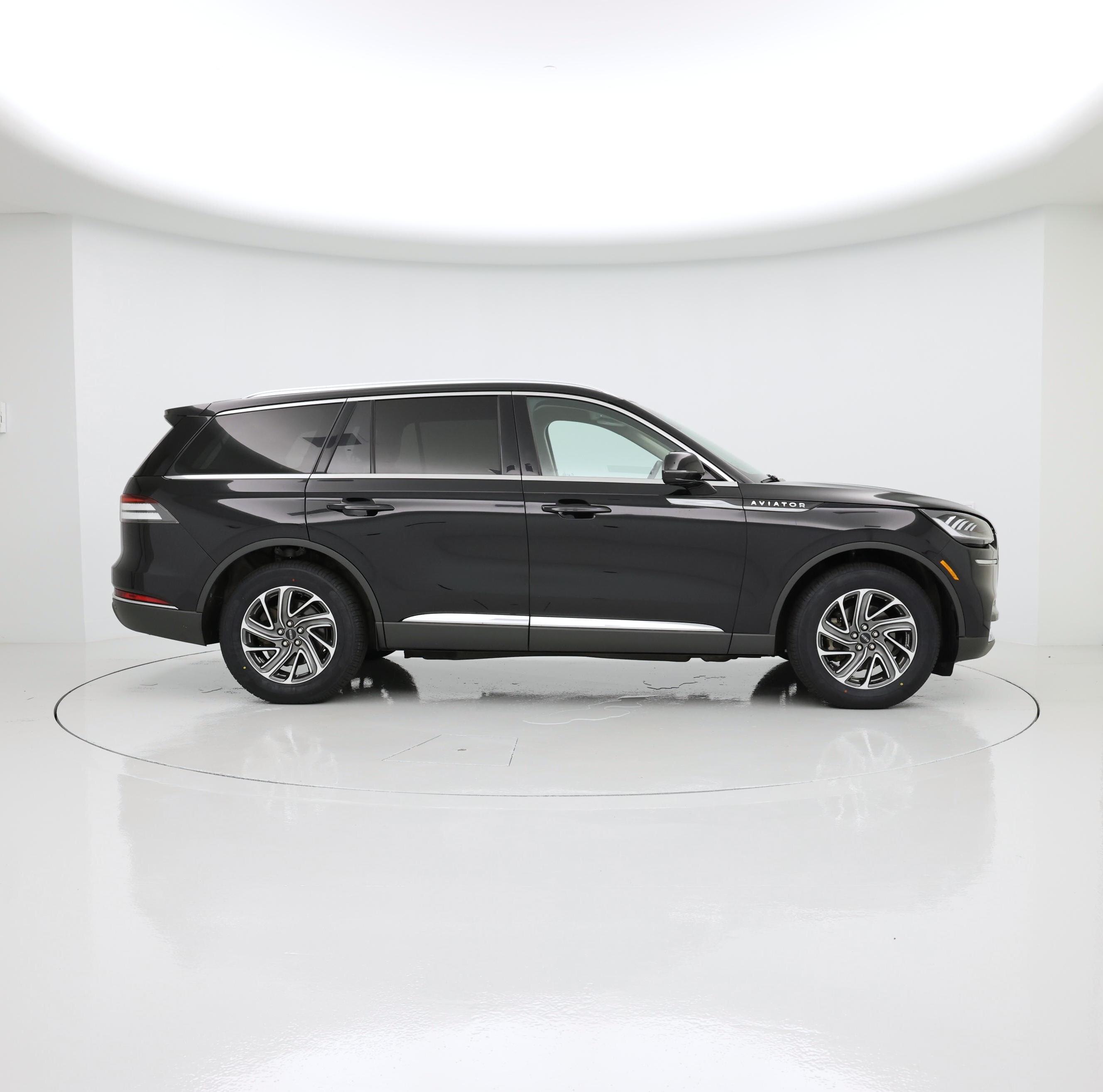 Thumbnail: 2022 Lincoln Aviator - 7