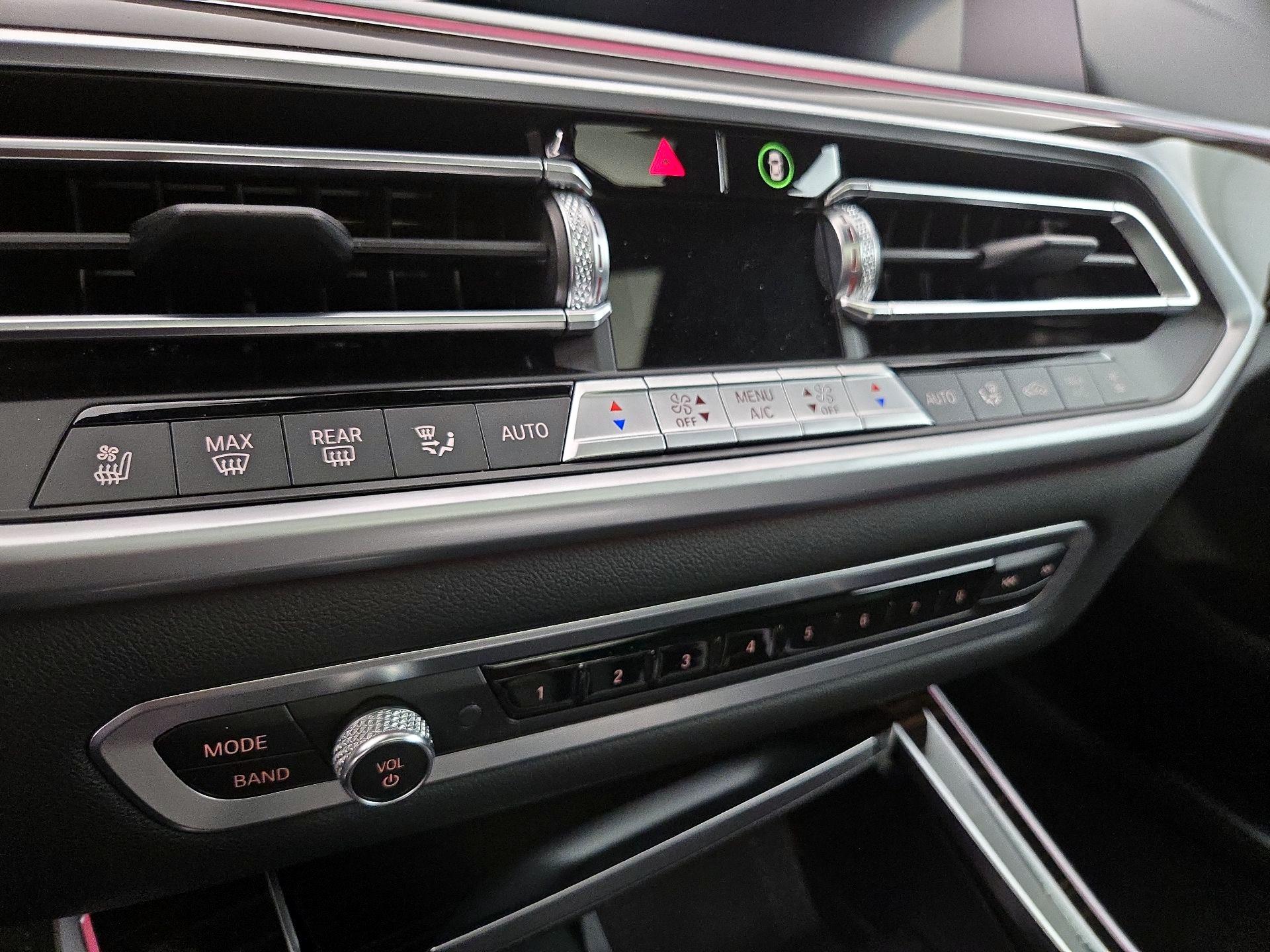 Thumbnail: 2022 BMW X5 - 17