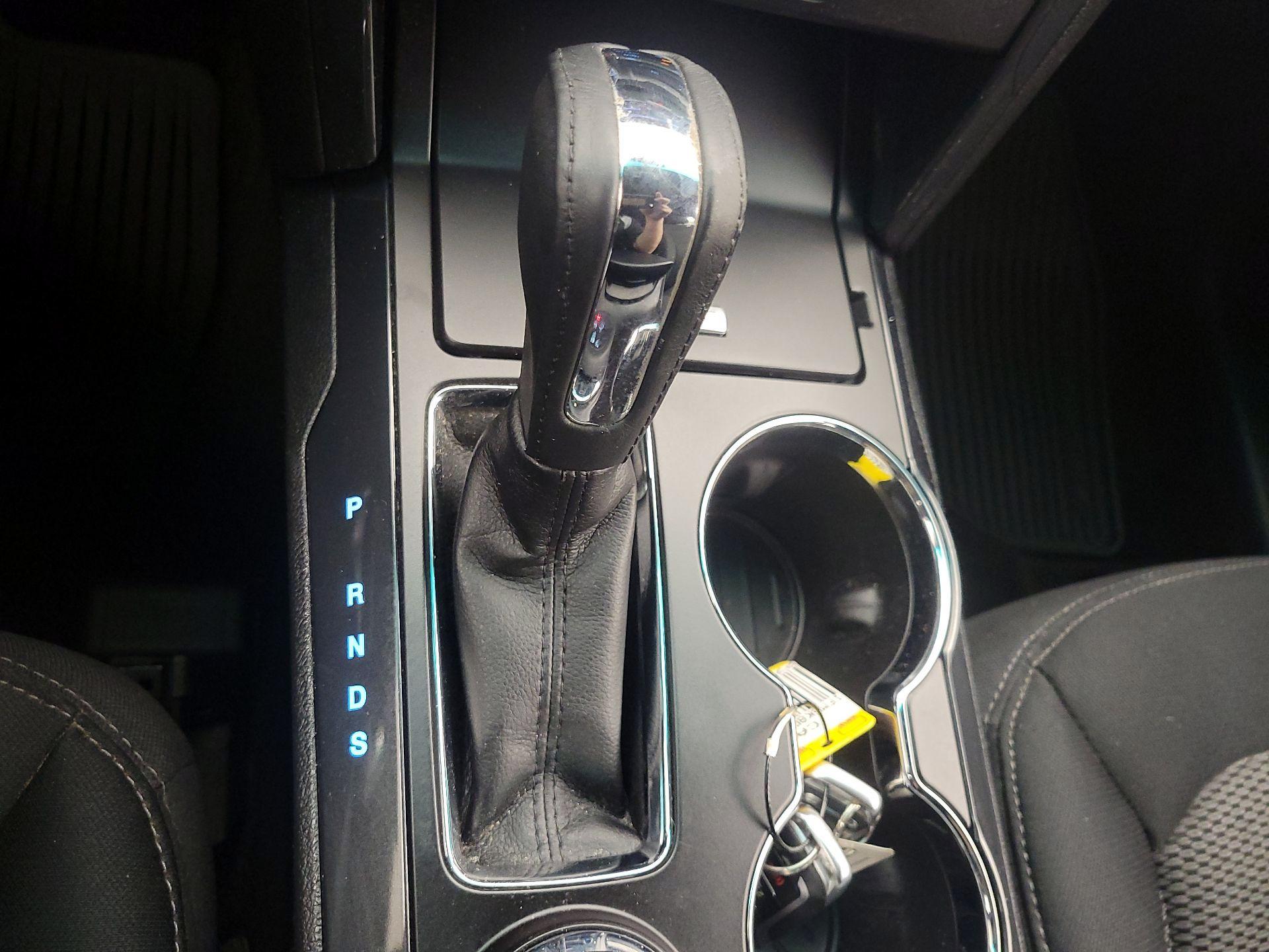 Thumbnail: 2016 Ford Explorer - 17