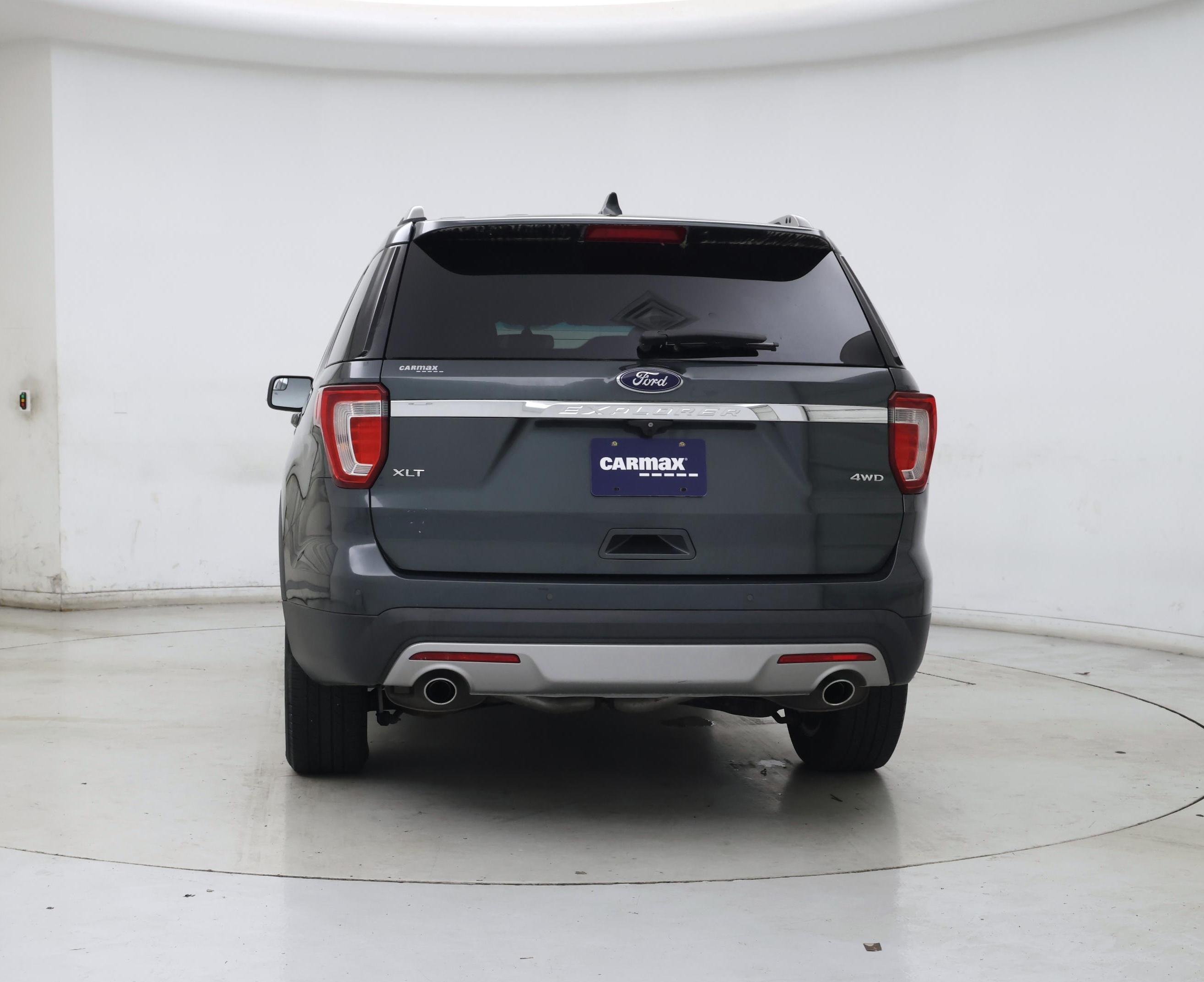 Thumbnail: 2016 Ford Explorer - 6