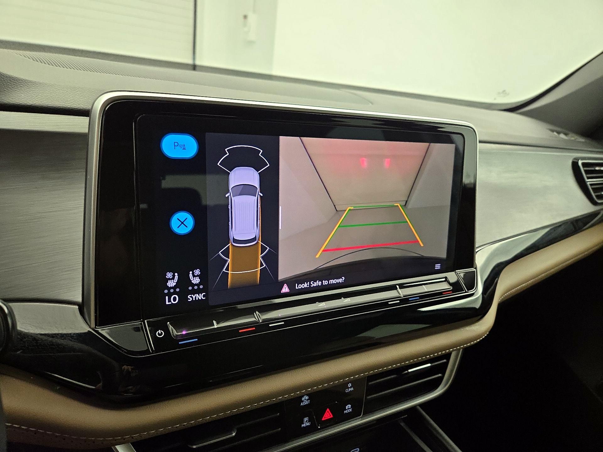 Thumbnail: 2024 Volkswagen Atlas - 14