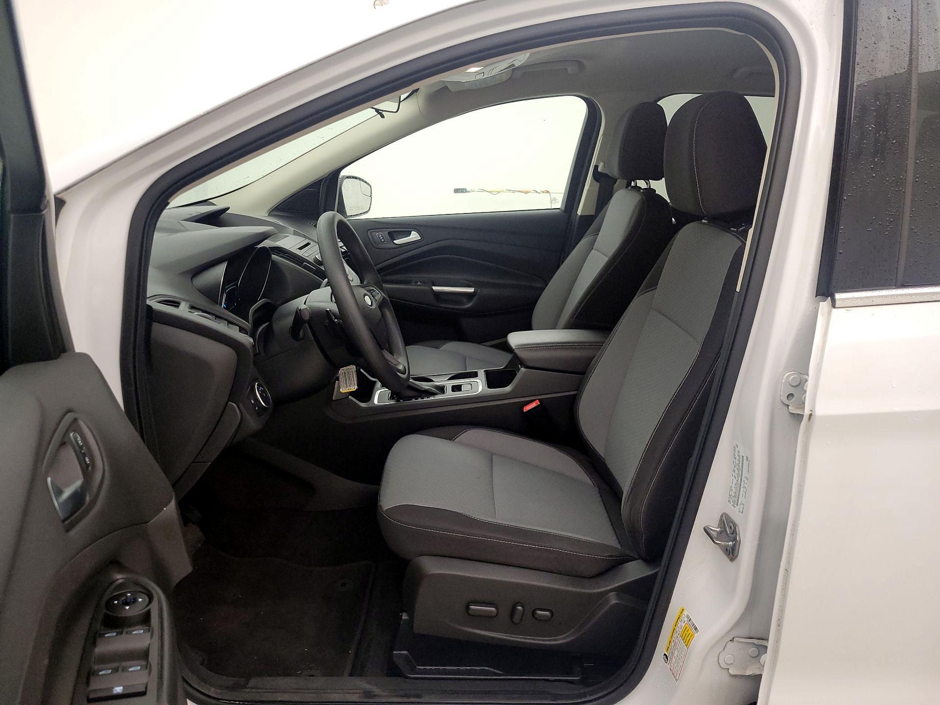 Thumbnail: 2017 Ford Escape - 11