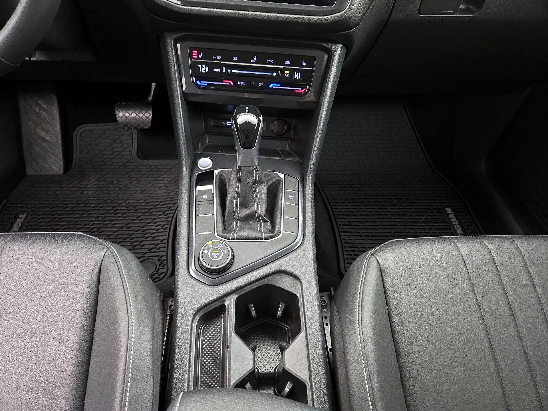 Thumbnail: 2023 Volkswagen Tiguan - 17