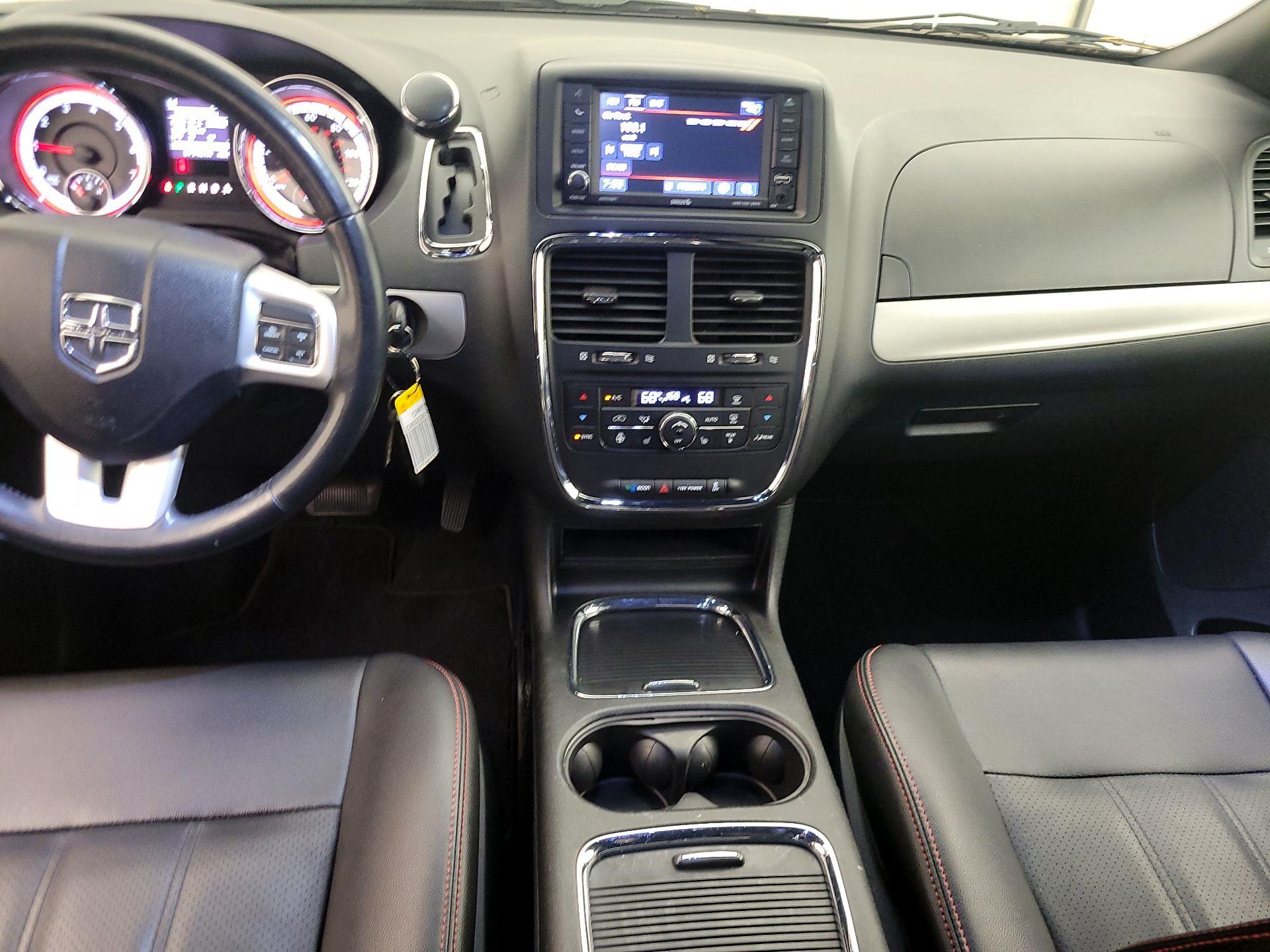 Thumbnail: 2019 Dodge Grand Caravan - 9