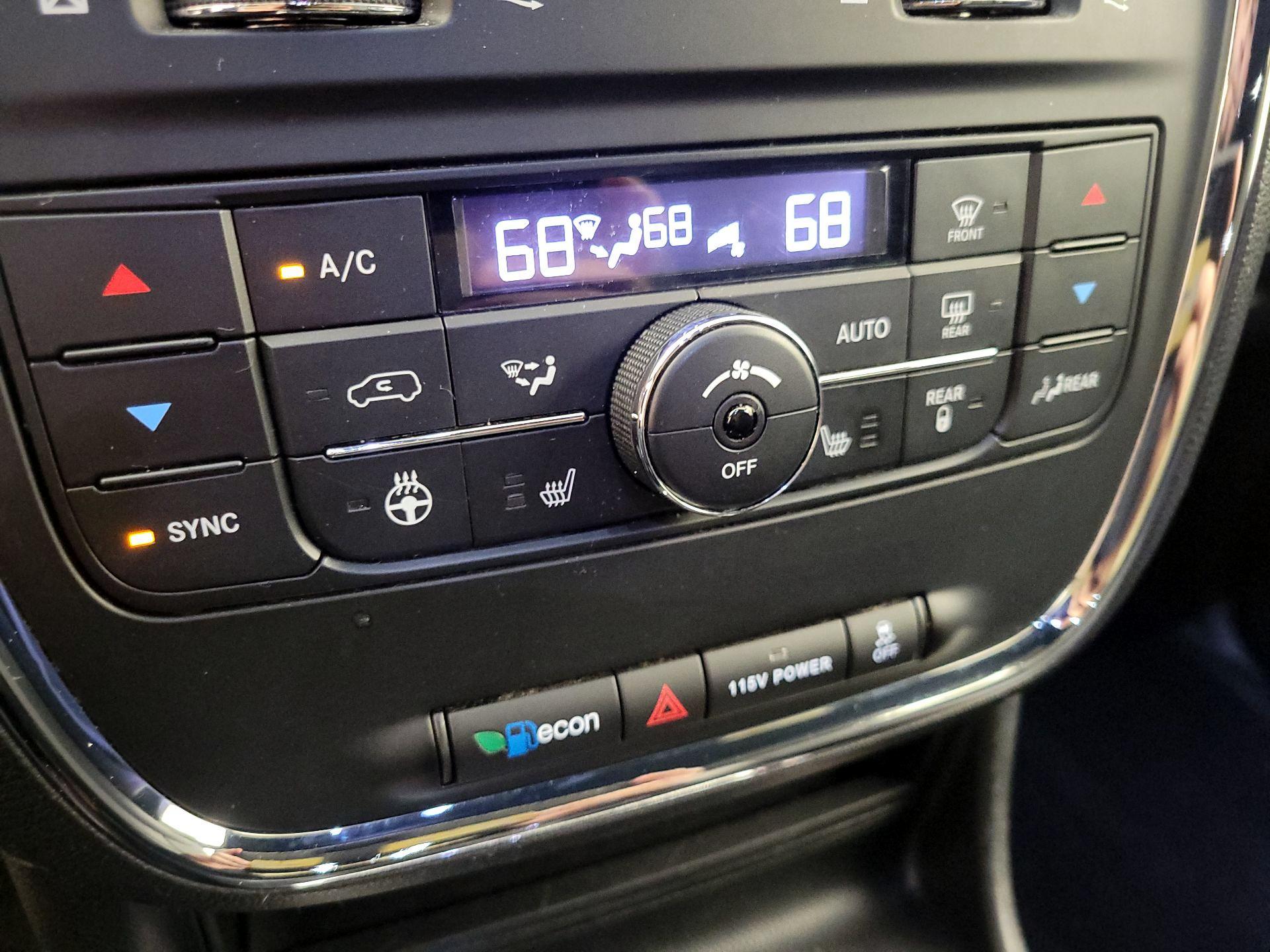 Thumbnail: 2019 Dodge Grand Caravan - 16