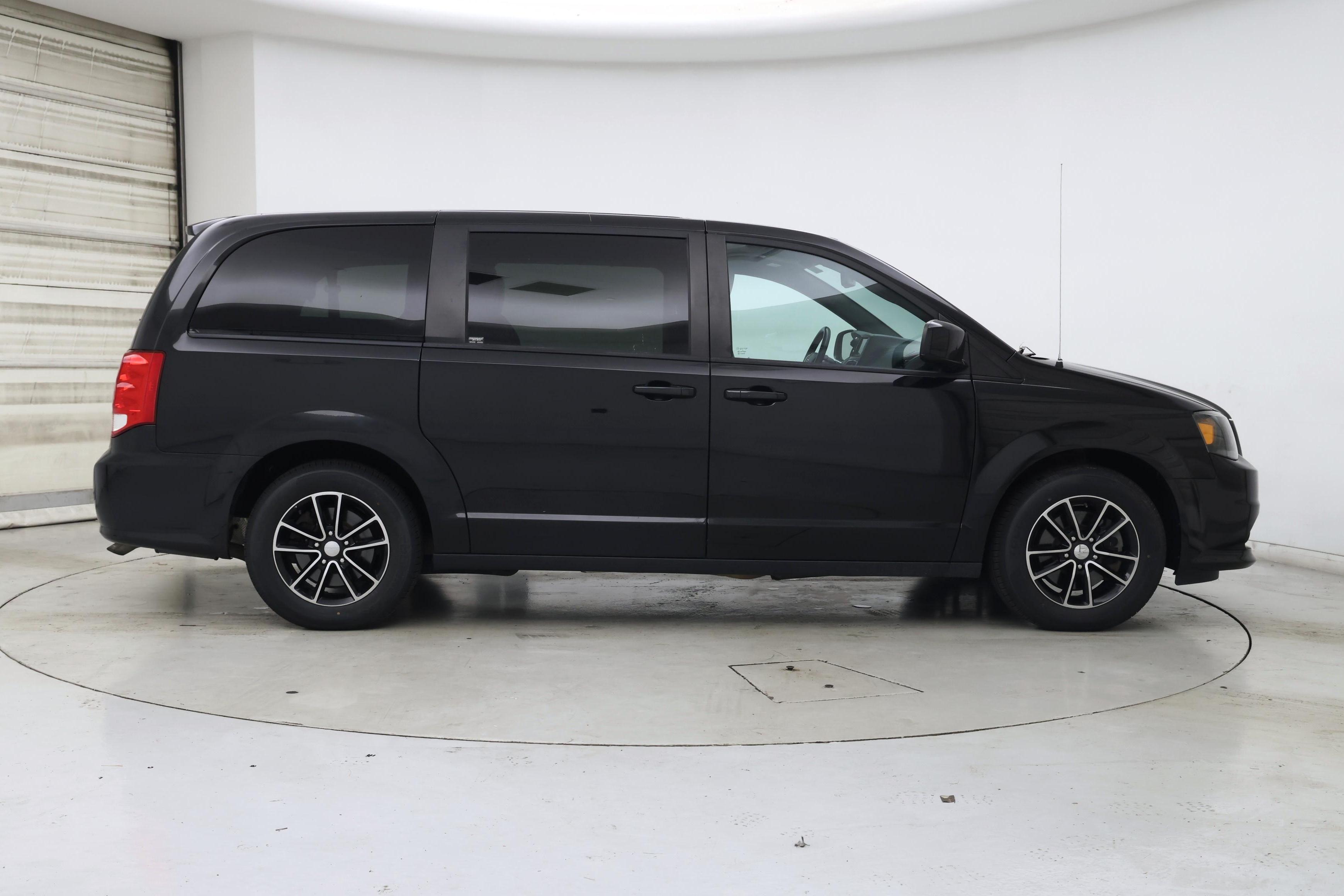 Thumbnail: 2019 Dodge Grand Caravan - 7